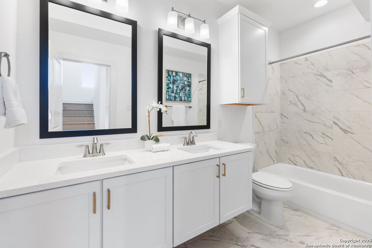514 McMonigal Pl