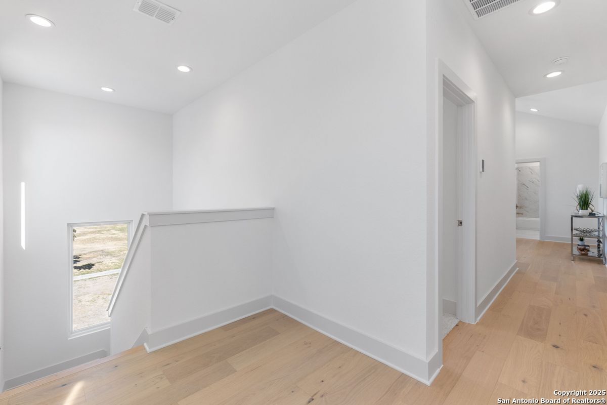 514 McMonigal Pl