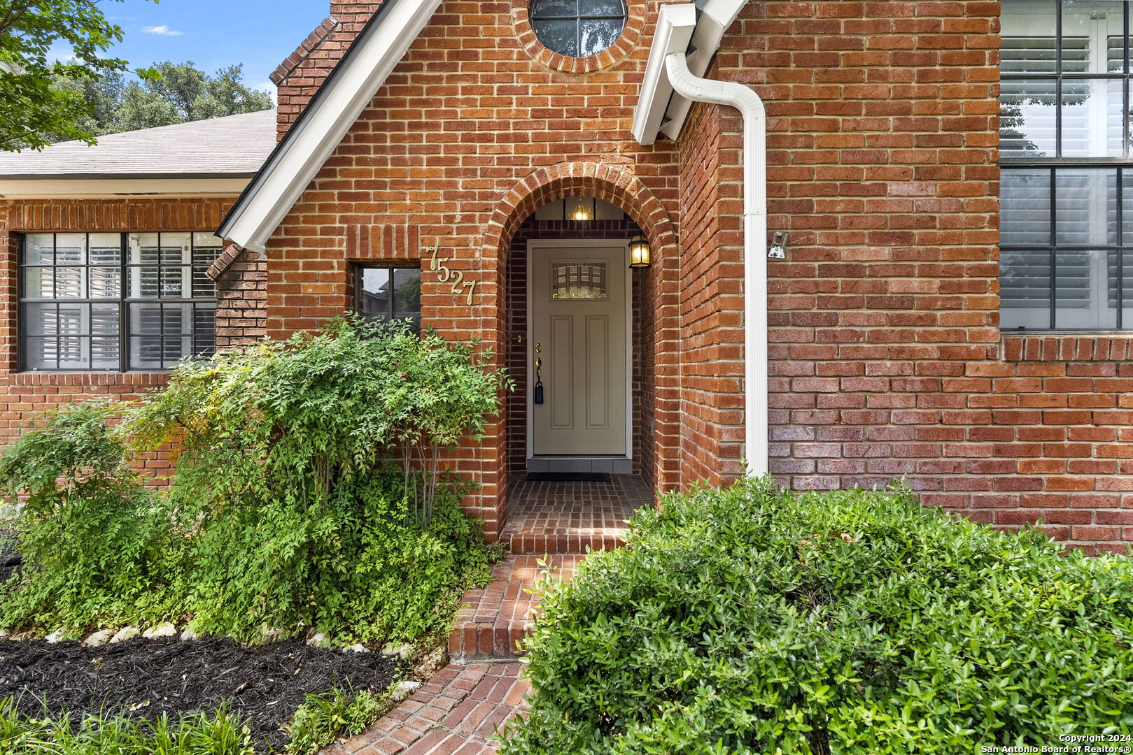 7527 Rainlilly Cove