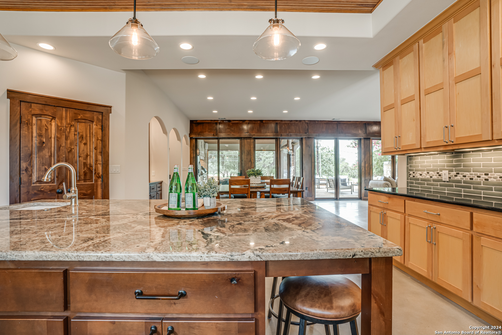 4118 GREENSBORO DR