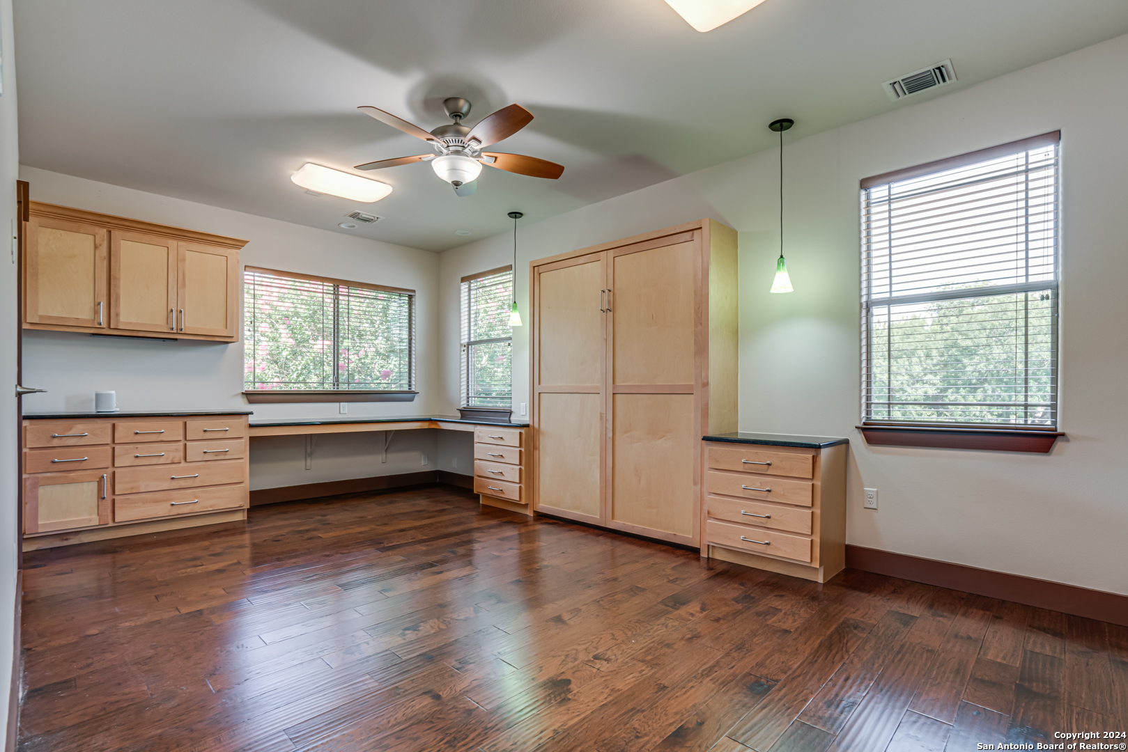 4118 GREENSBORO DR