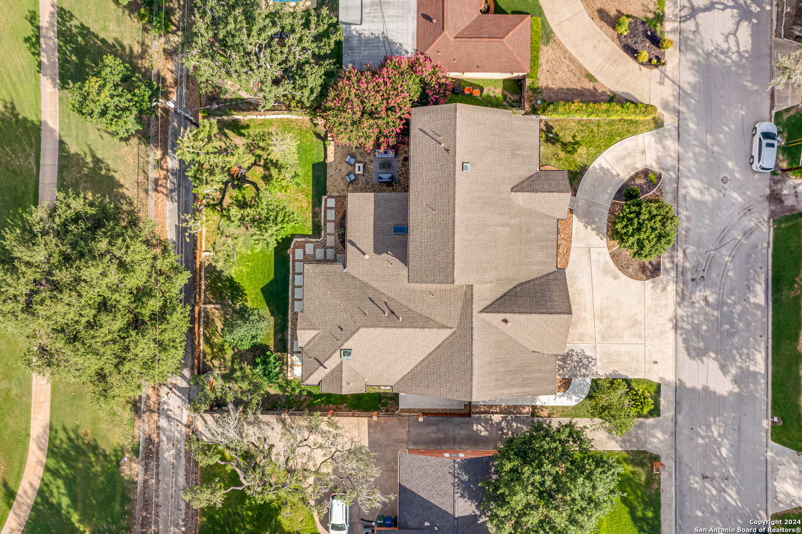 4118 GREENSBORO DR