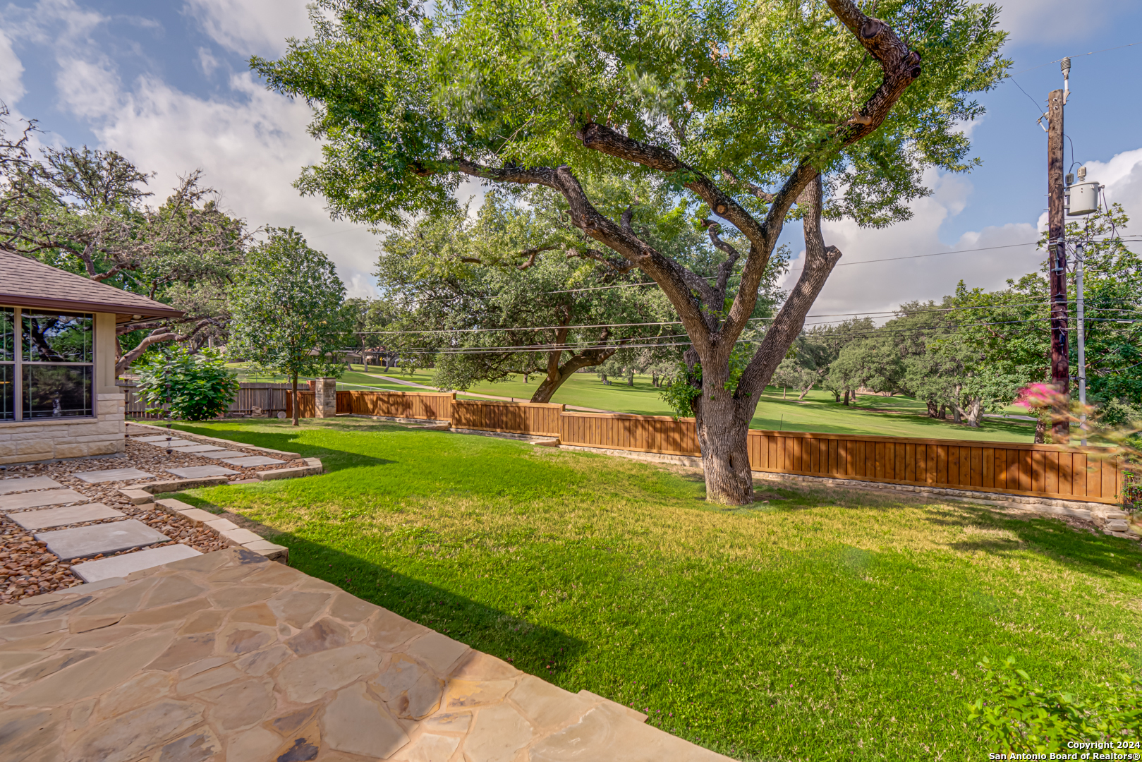 4118 GREENSBORO DR