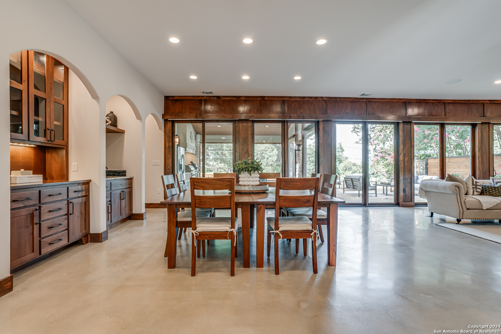 4118 GREENSBORO DR