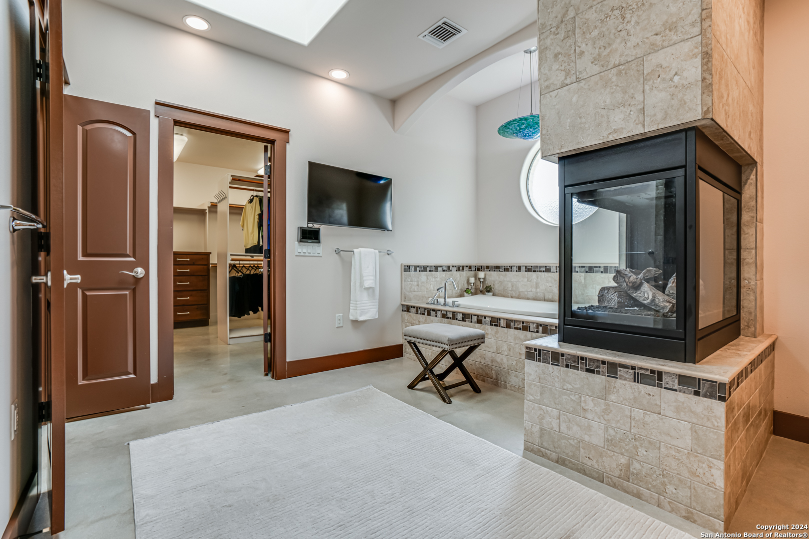 4118 GREENSBORO DR