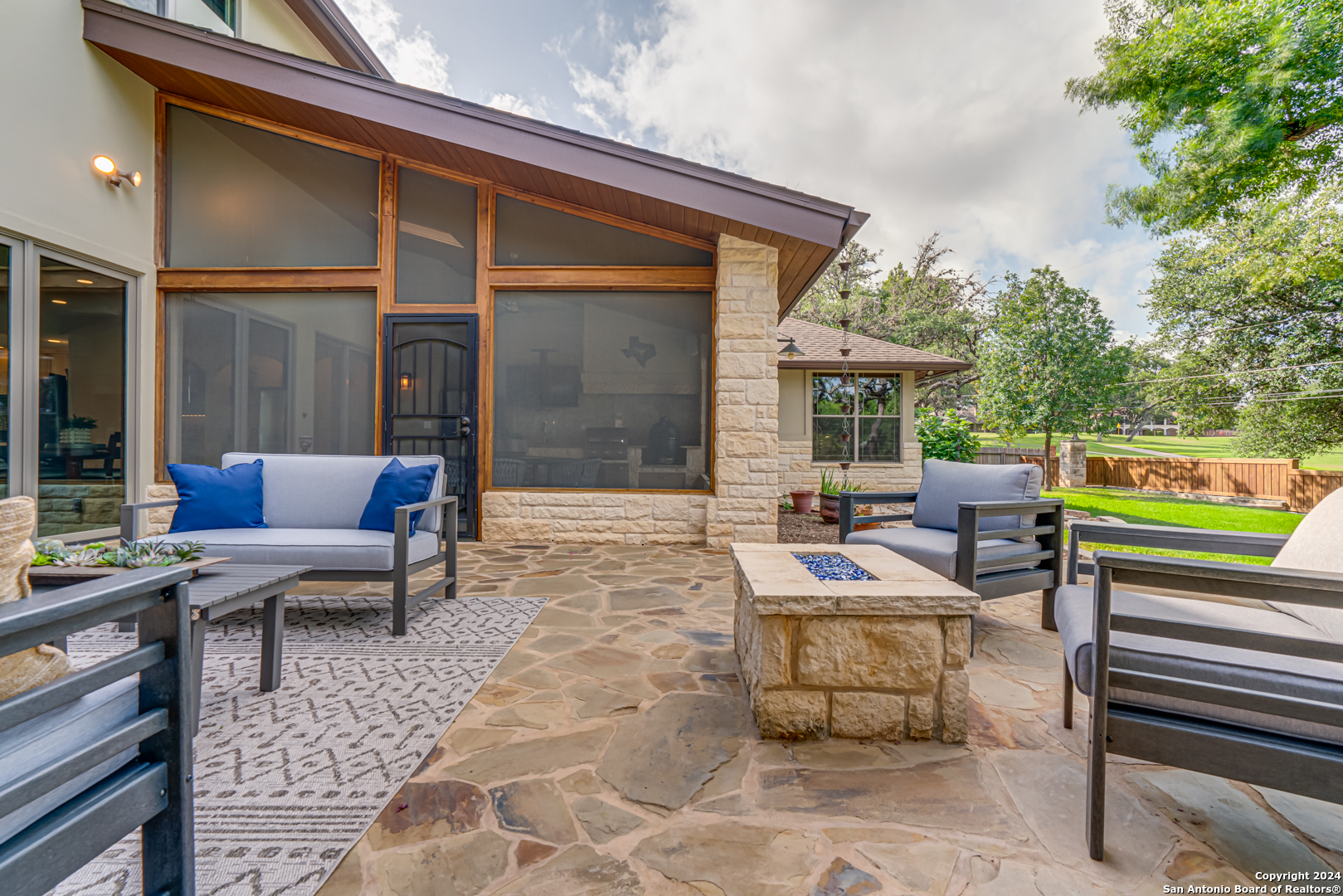 4118 GREENSBORO DR