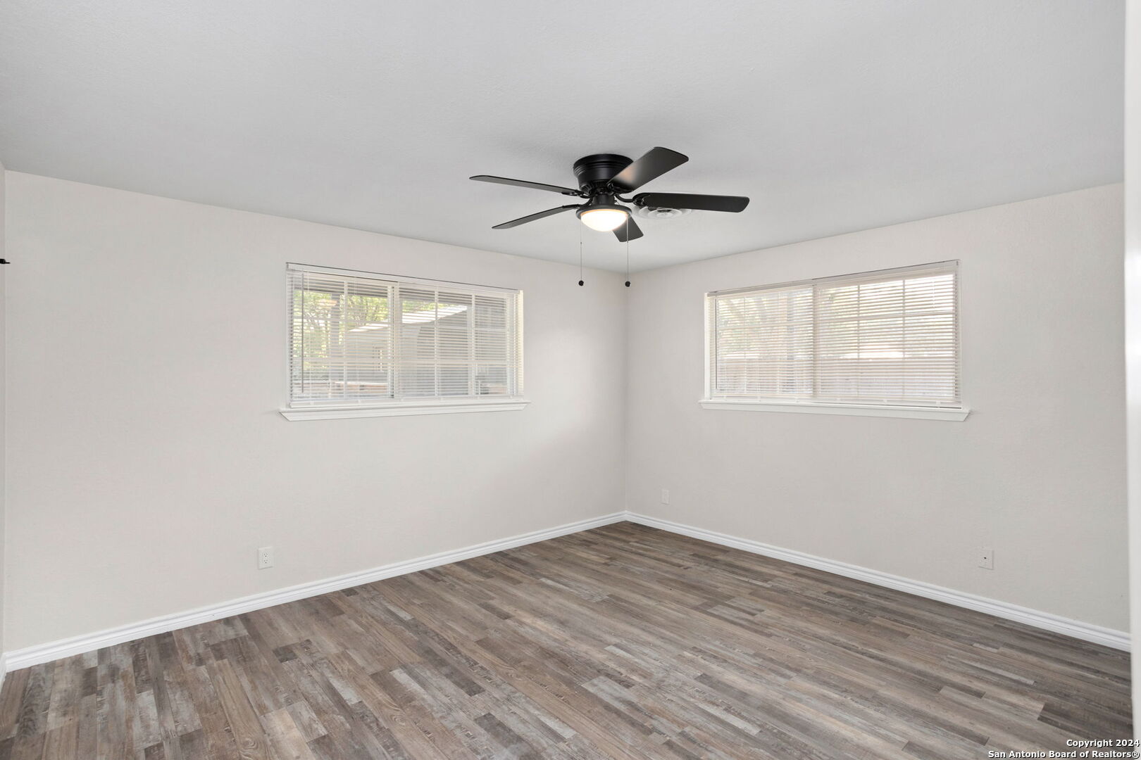 405 DRIFTWIND DR