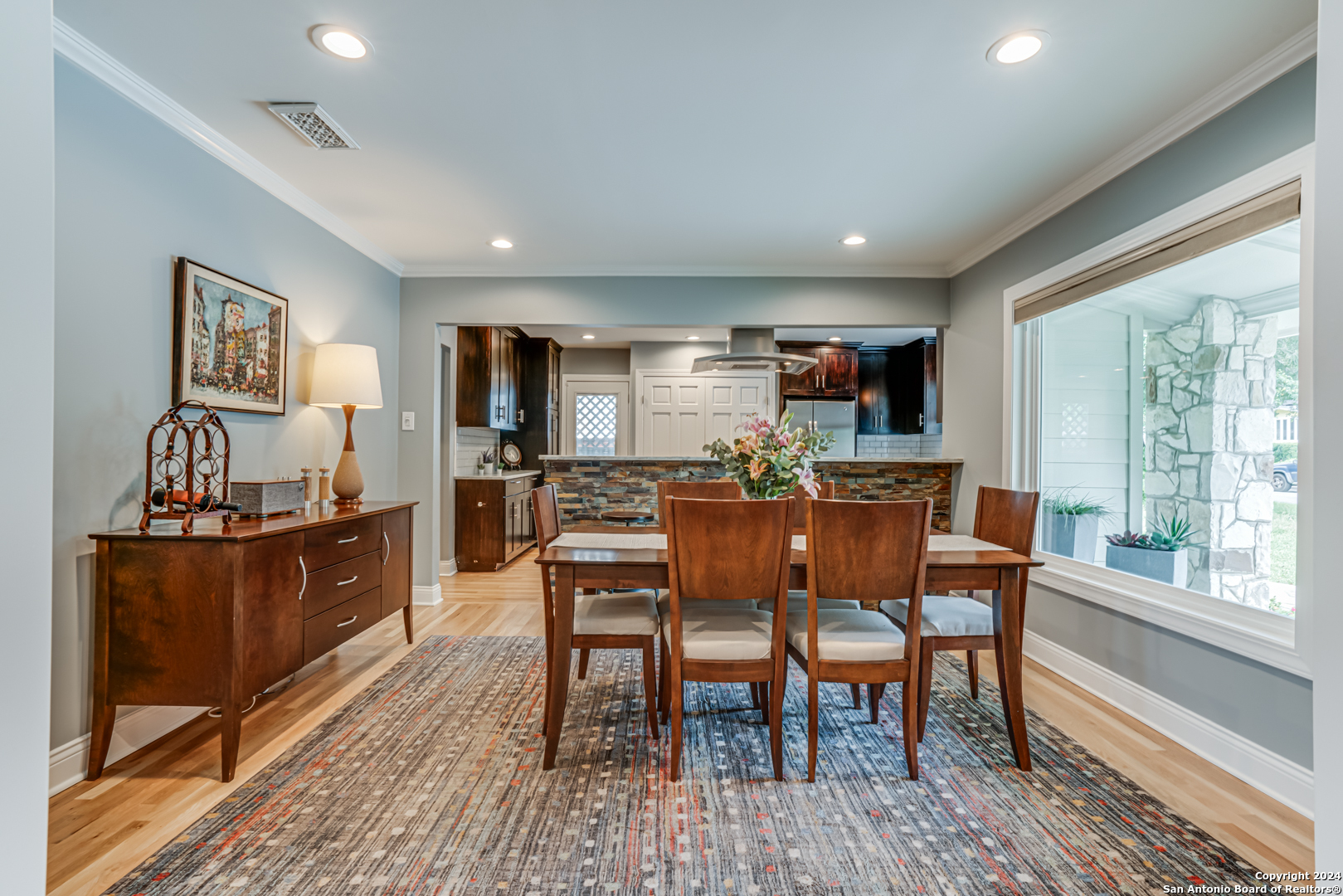 338 ROBINHOOD PL