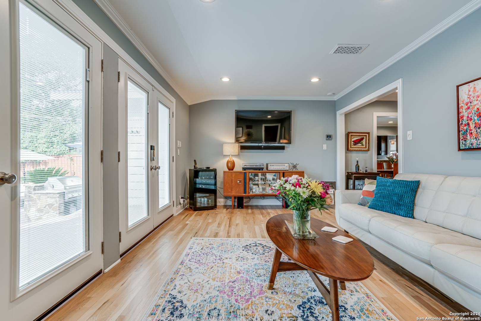 338 ROBINHOOD PL