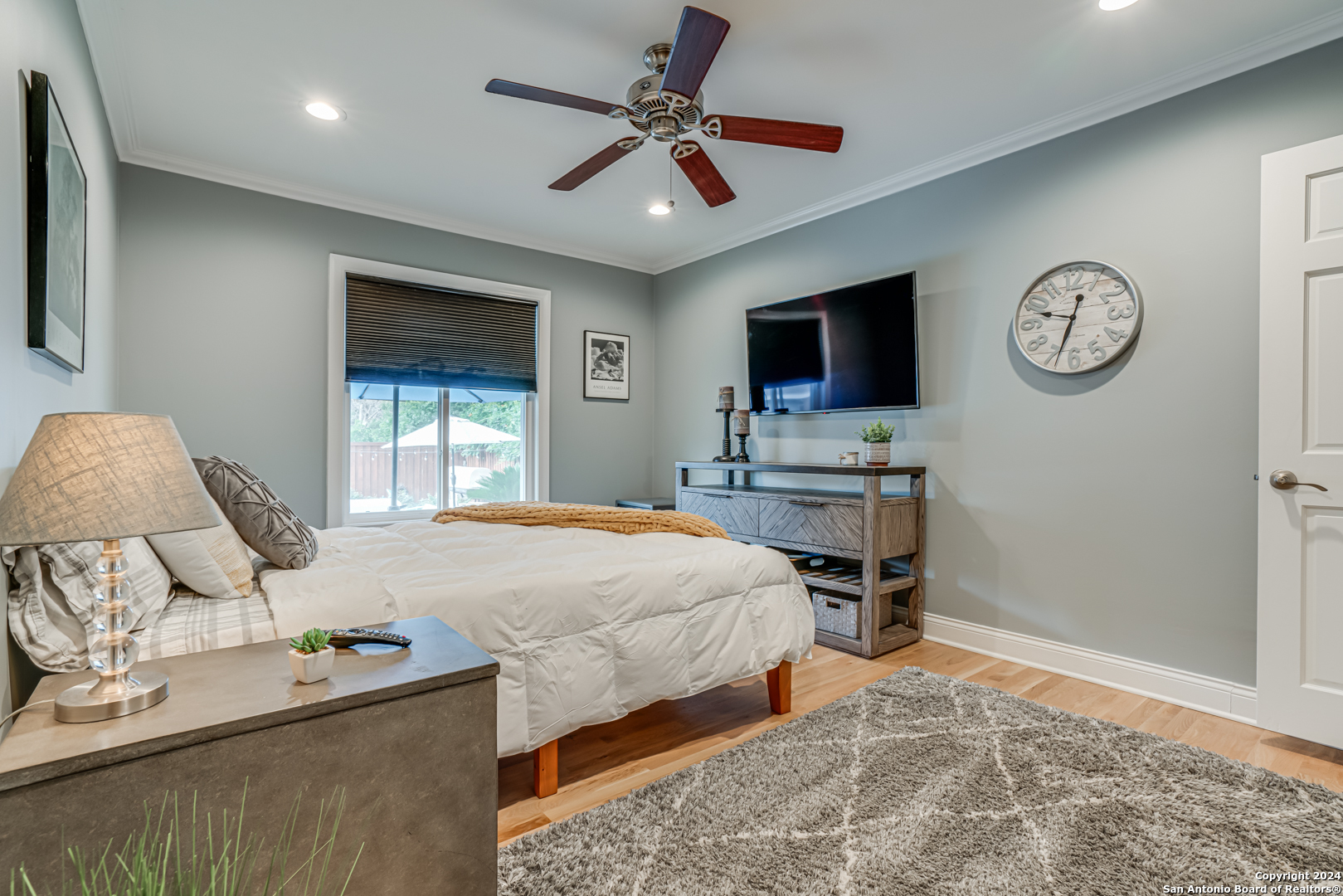 338 ROBINHOOD PL