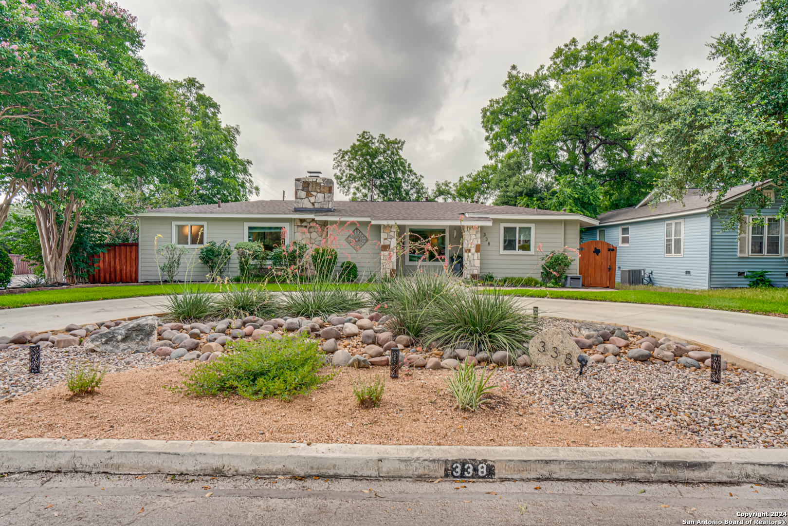 338 ROBINHOOD PL