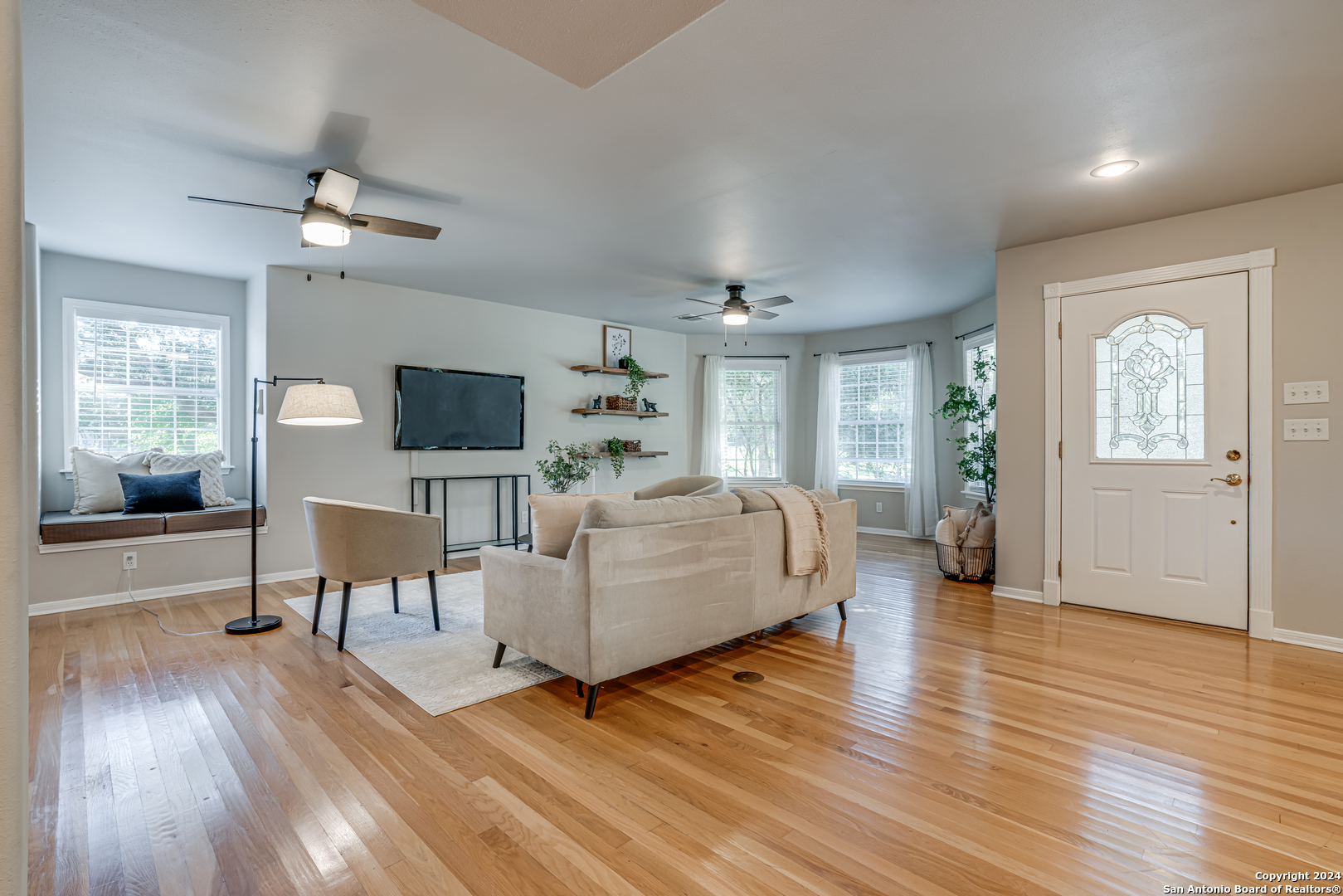 5231 HONEYSUCKLE BR