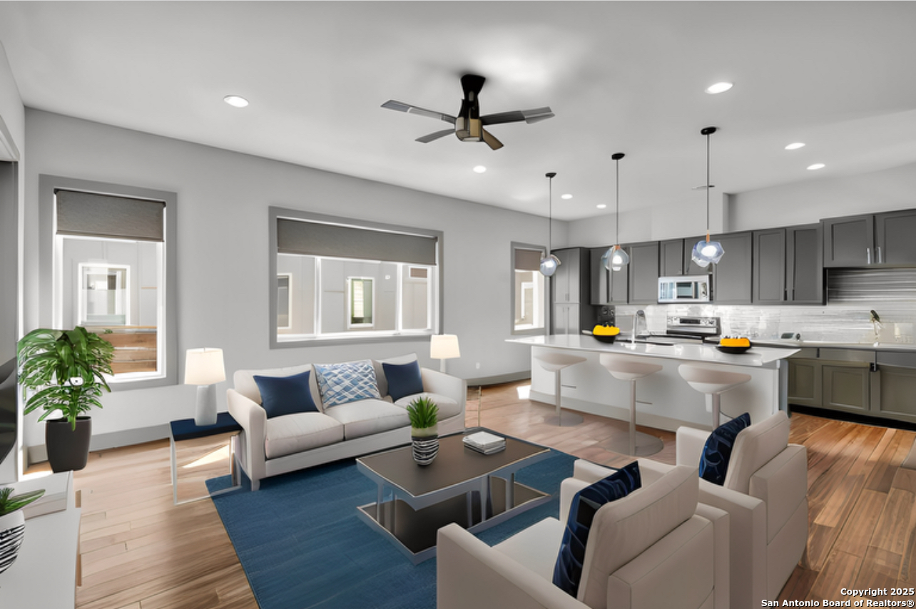 930 W CRAIG PL Unit: 1