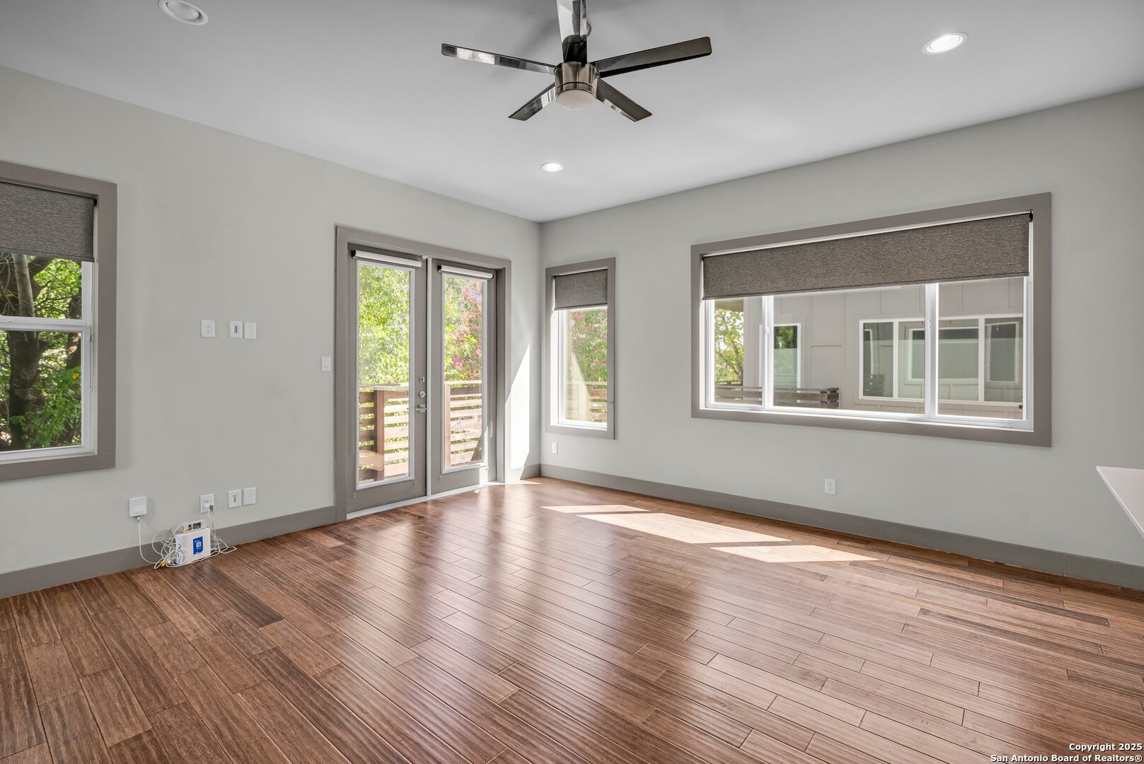 930 W Craig Pl 1