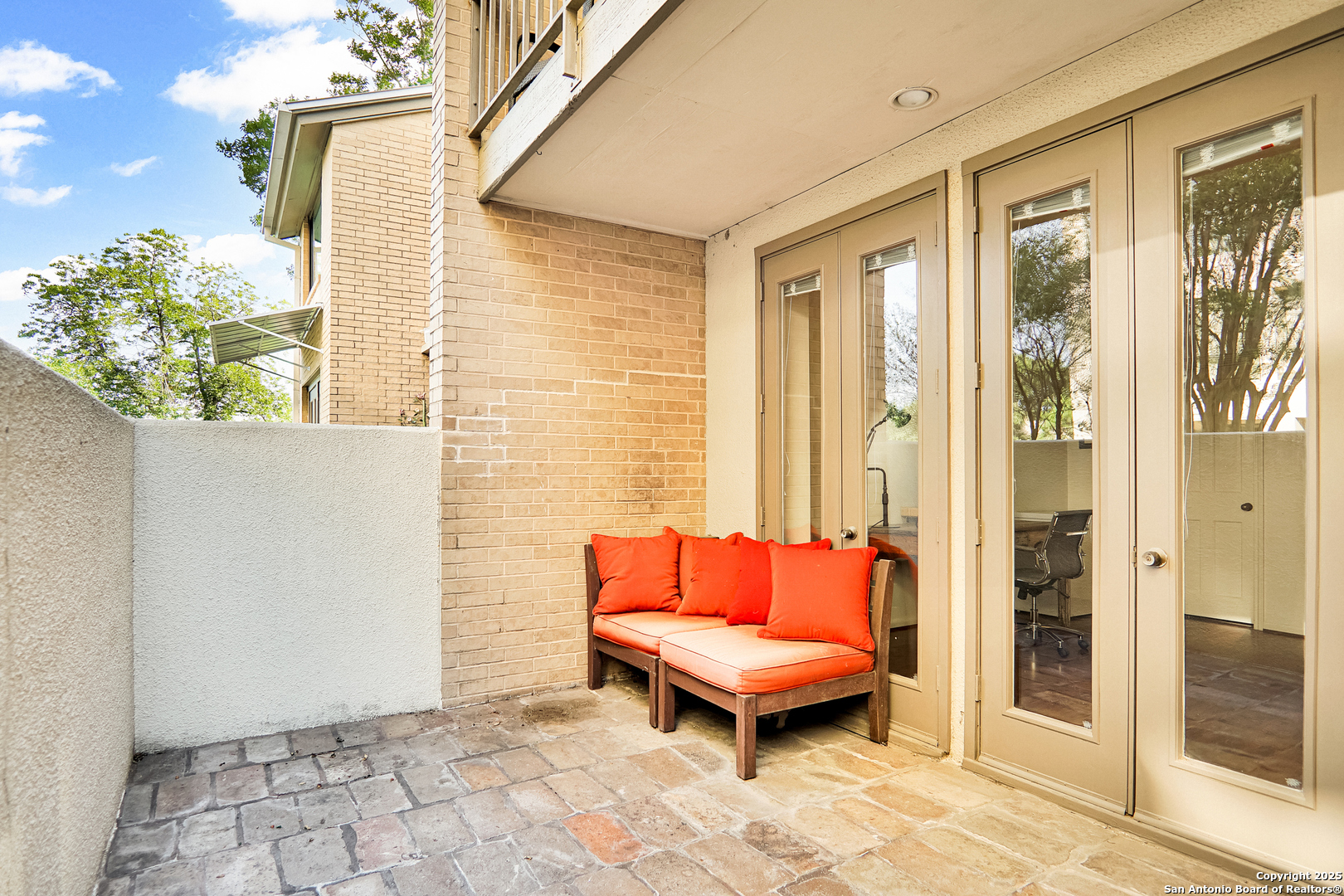 4001 N New Braunfels 1624