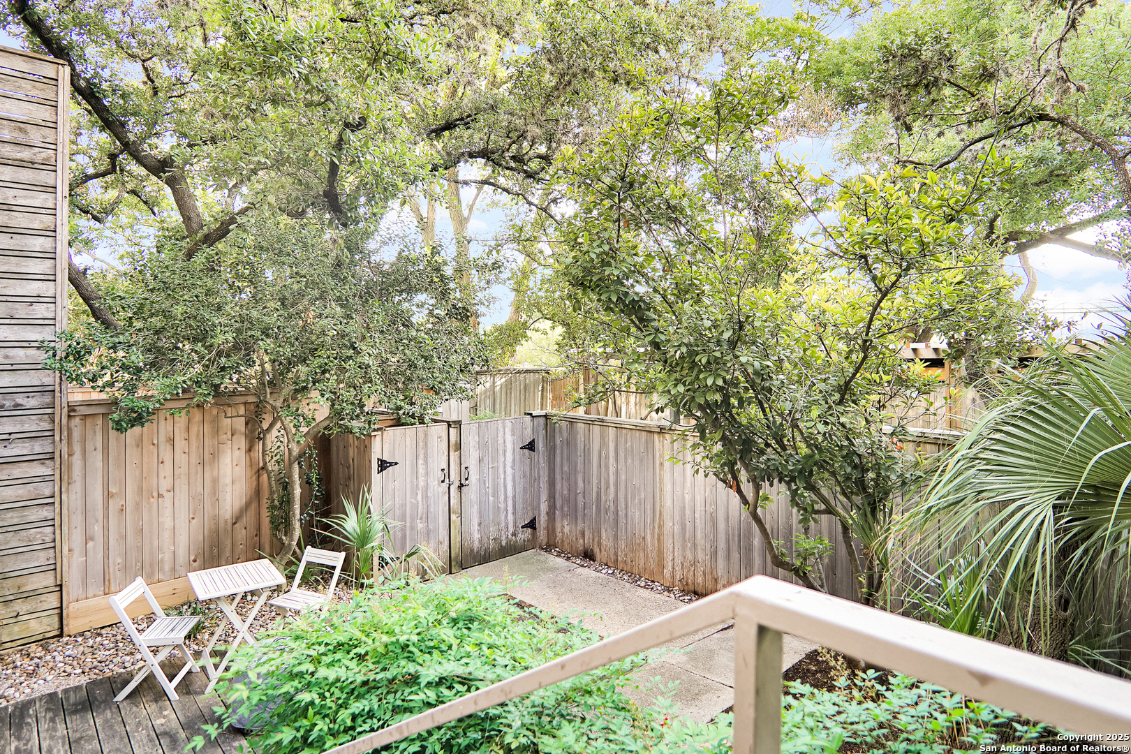 4001 N New Braunfels 1624