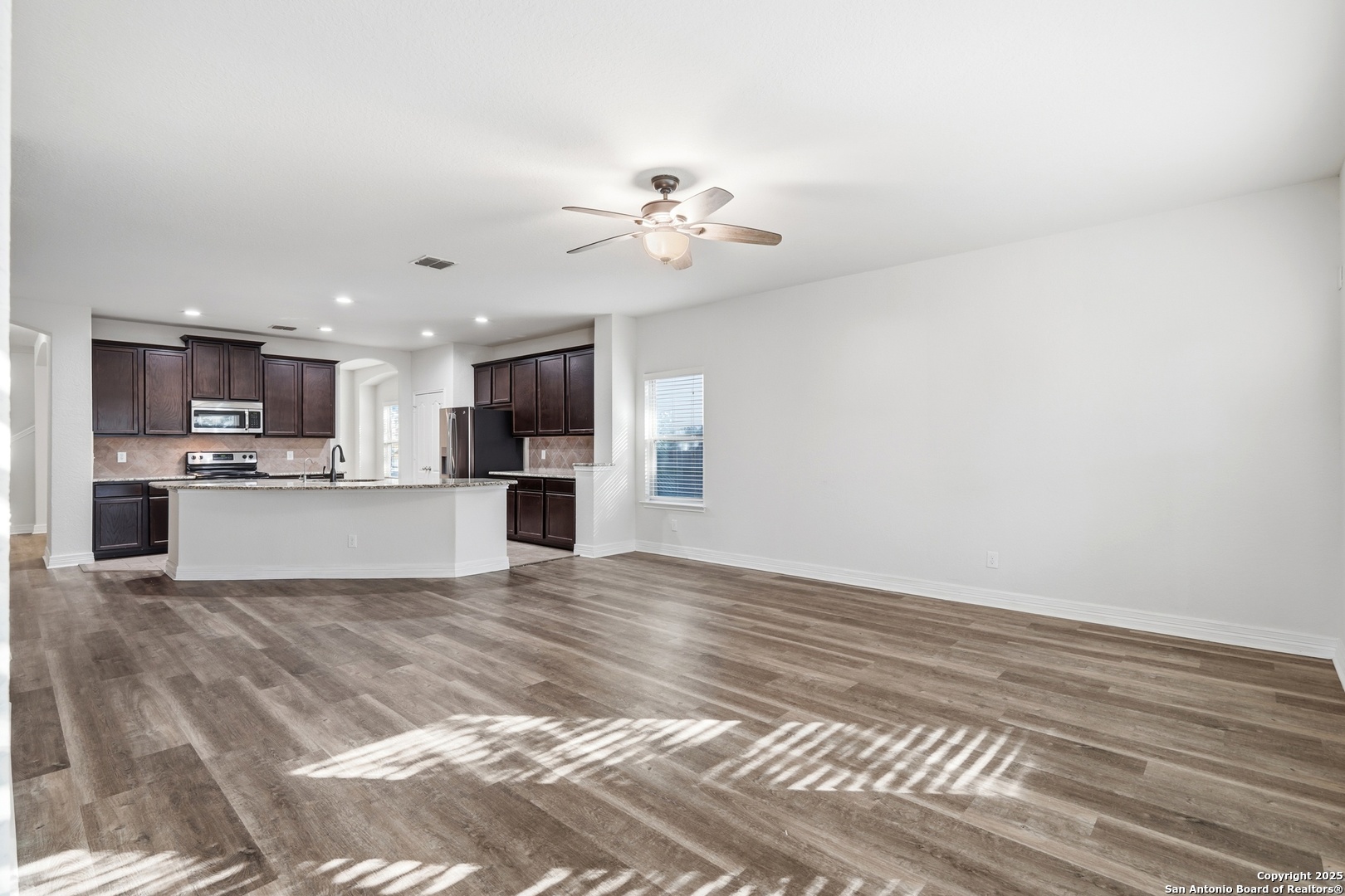 10422 Gazelle Cliff