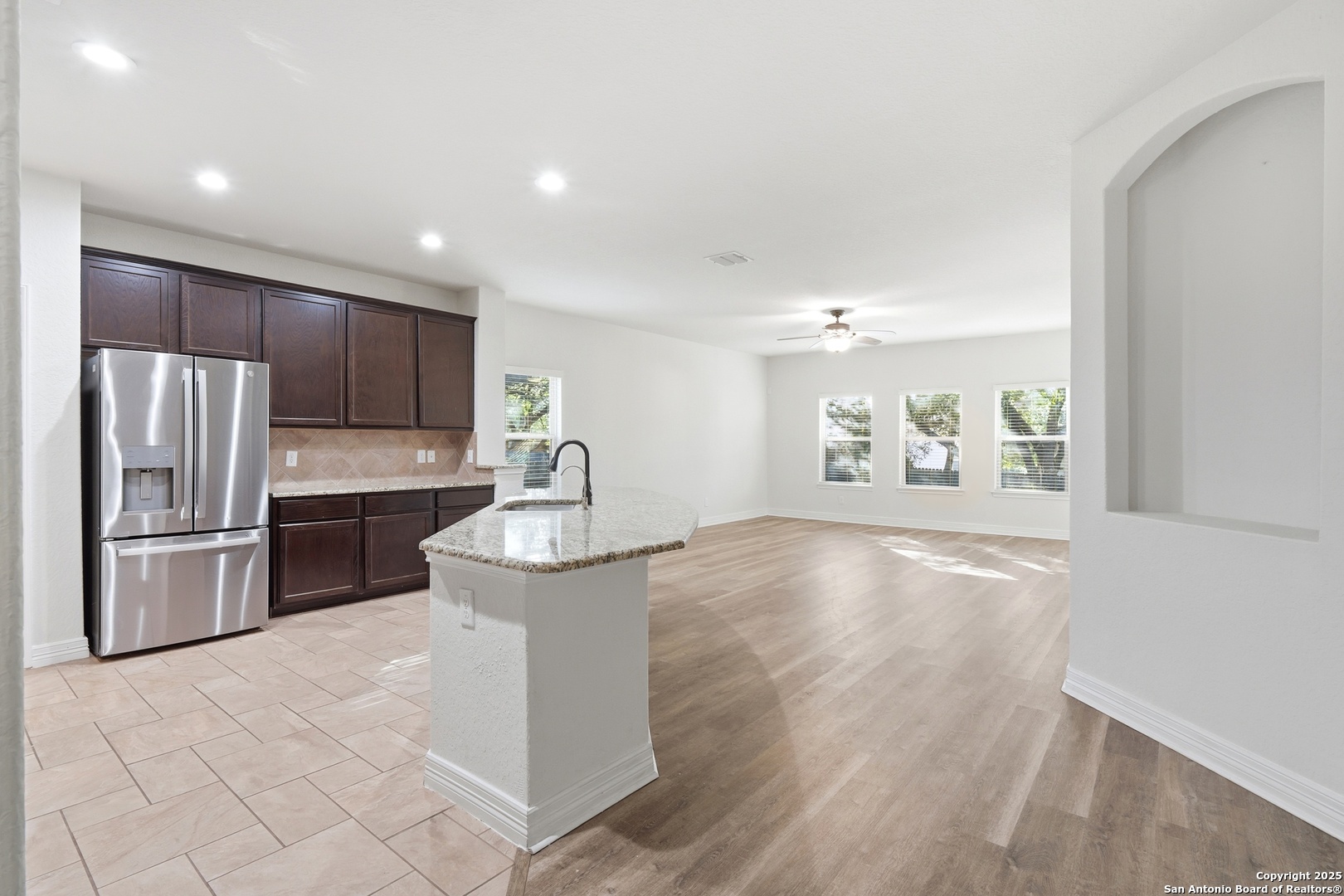 10422 Gazelle Cliff