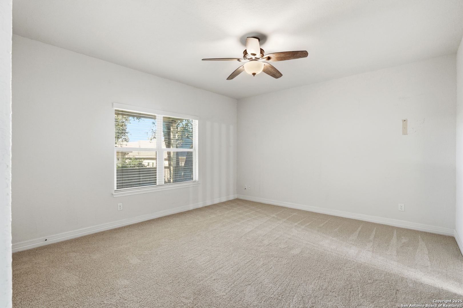 10422 Gazelle Cliff