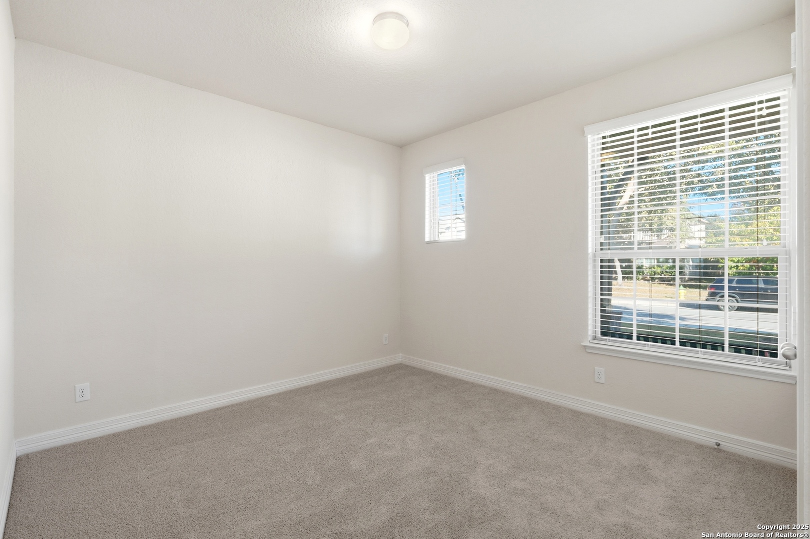 10422 Gazelle Cliff