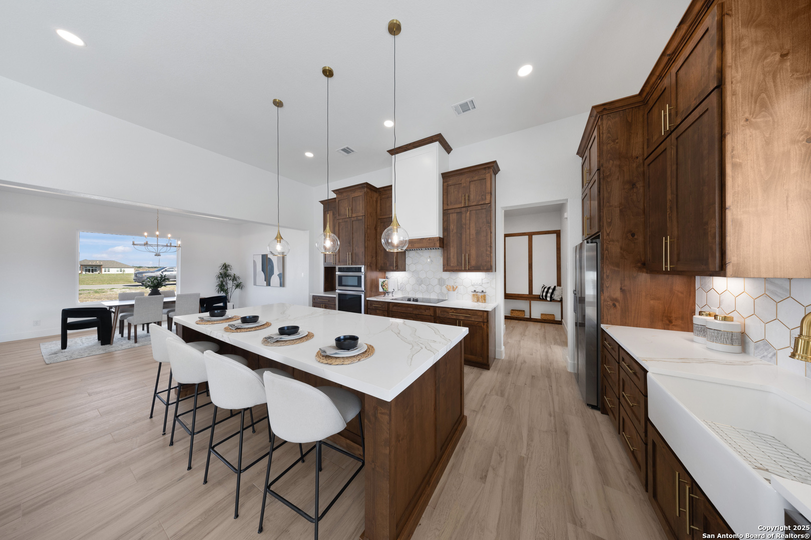 222 Double Creek Loop