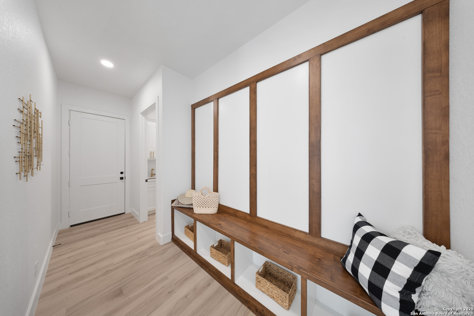 222 Double Creek Loop