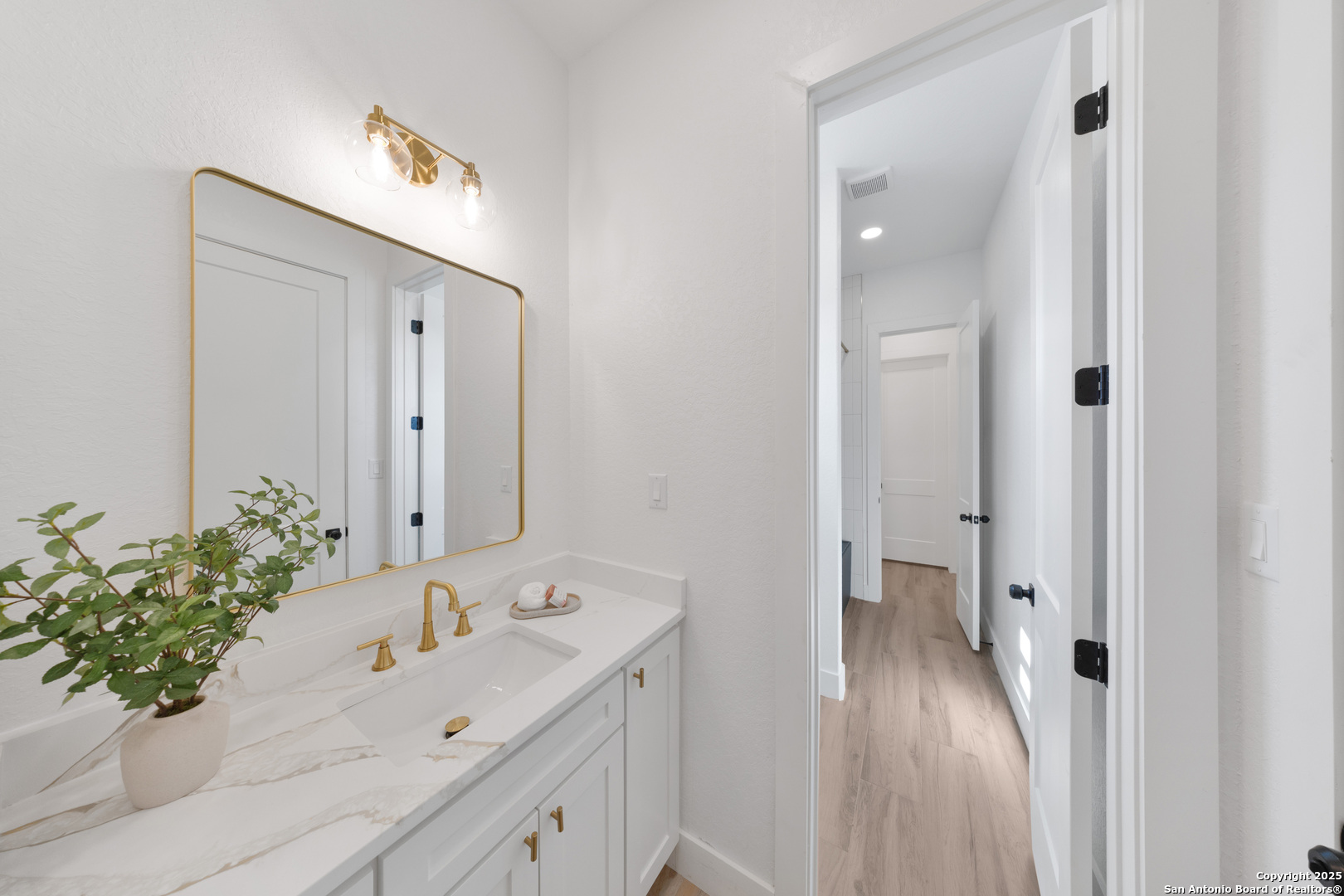 222 Double Creek Loop