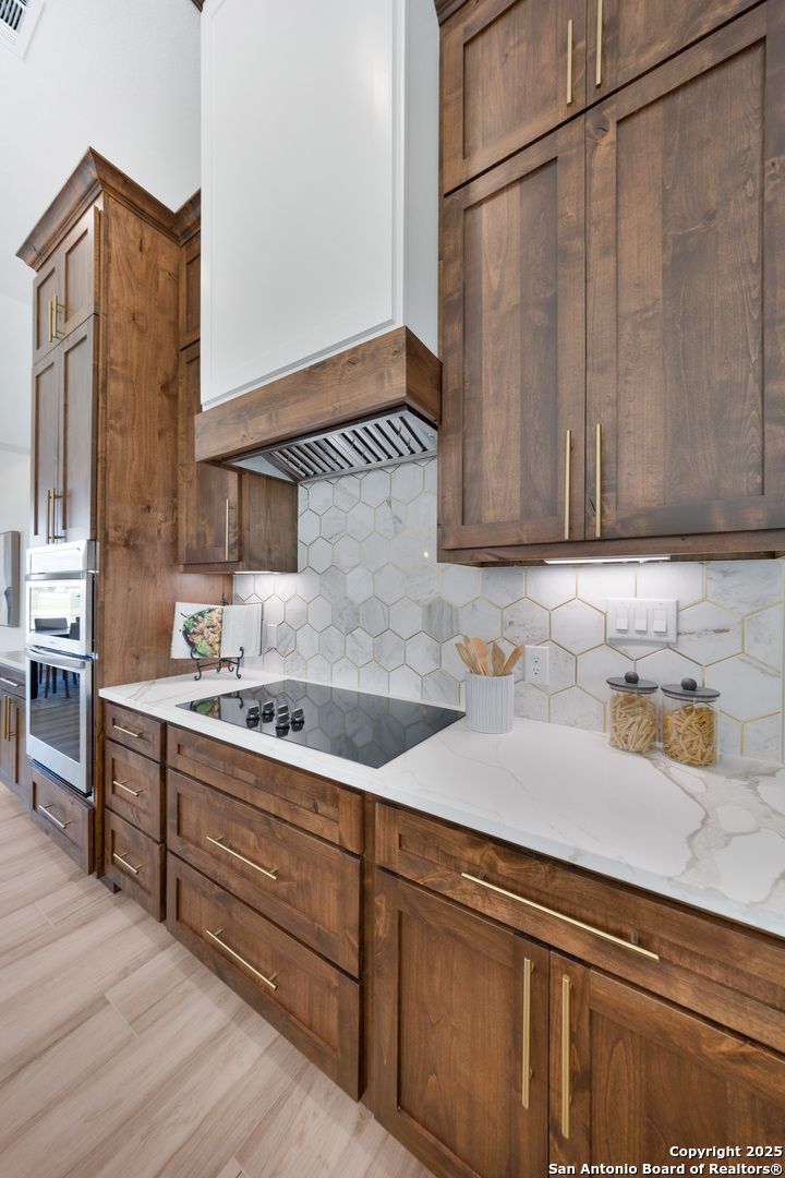 222 Double Creek Loop