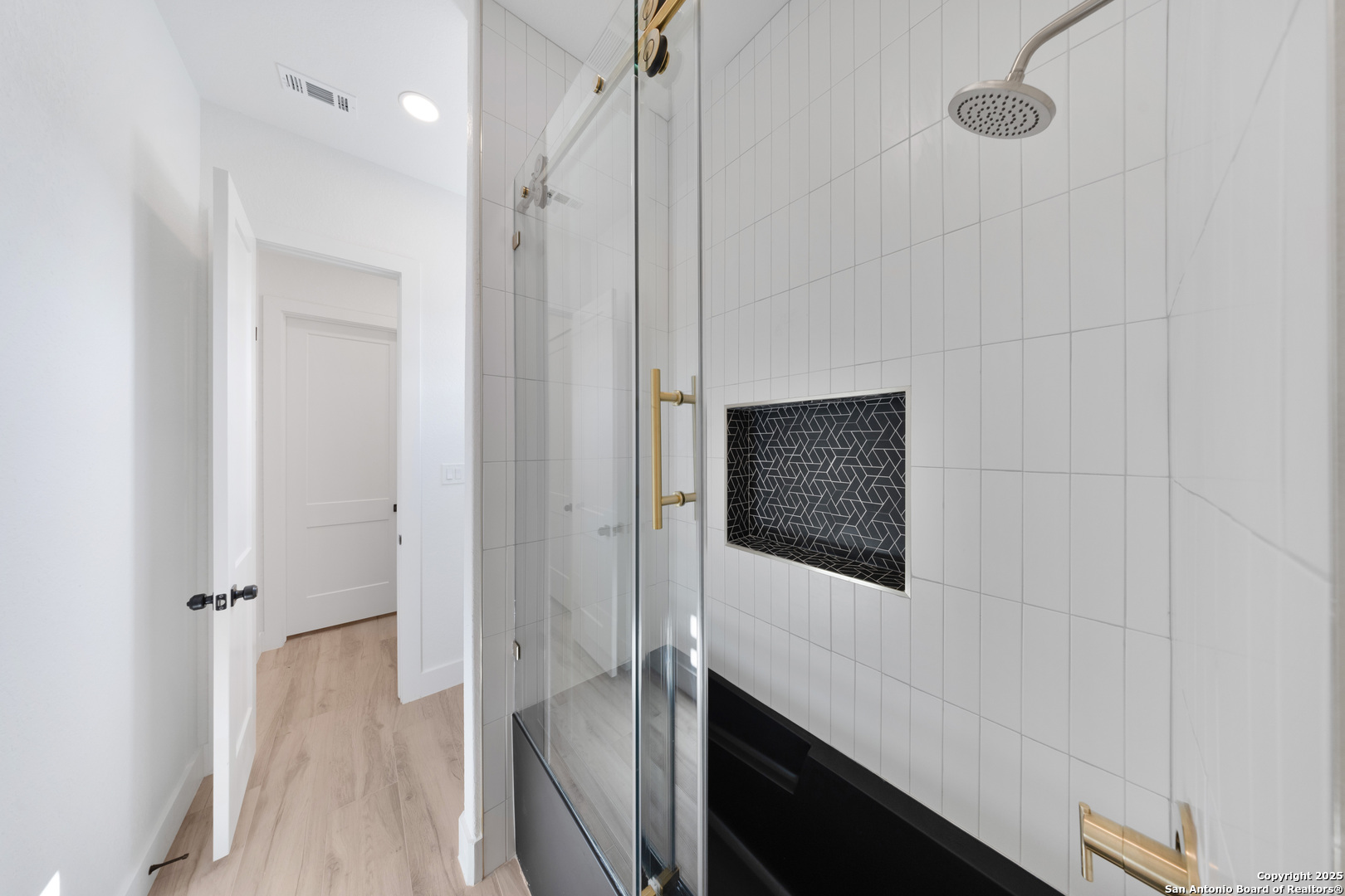 222 Double Creek Loop