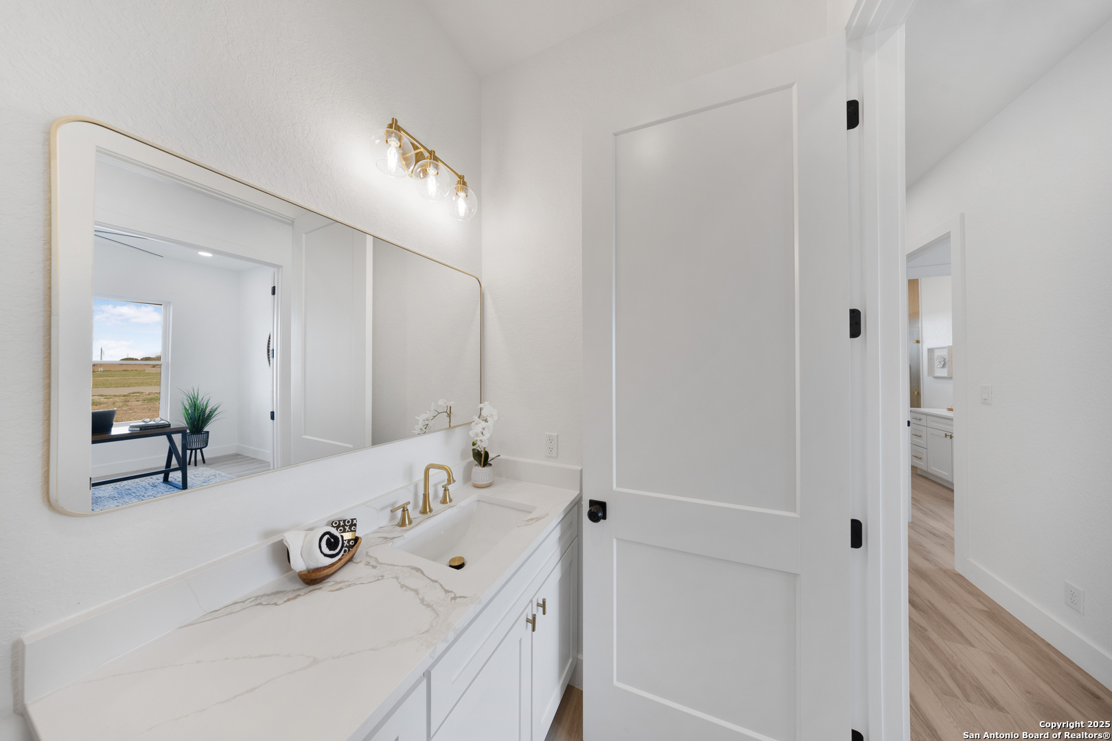 222 Double Creek Loop