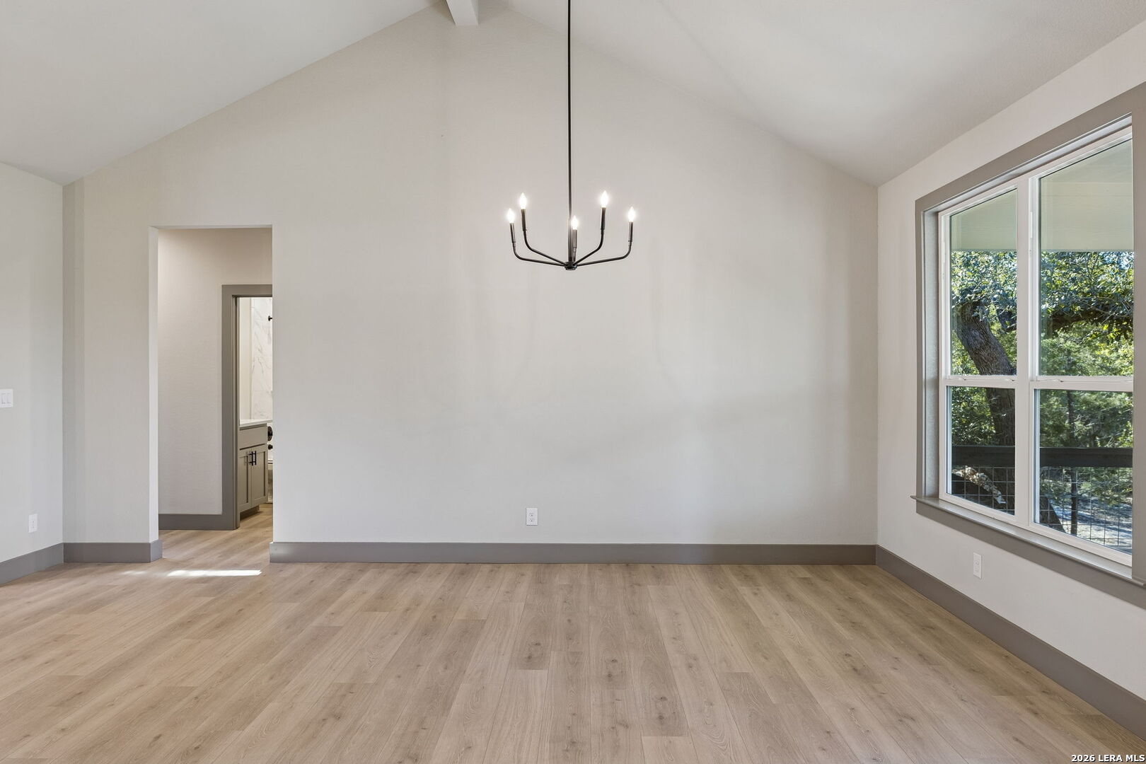 1513 Redwood