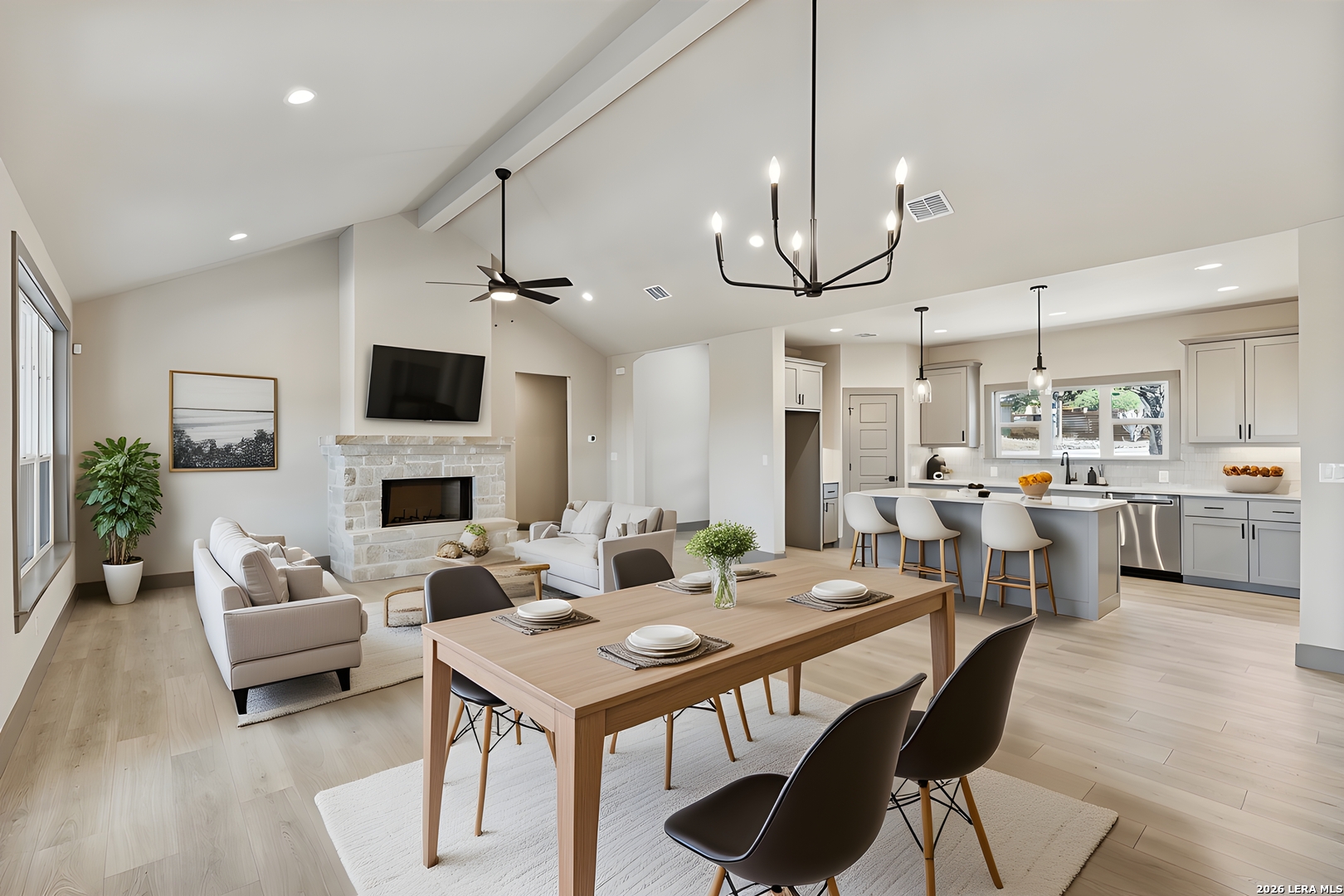 1513 Redwood