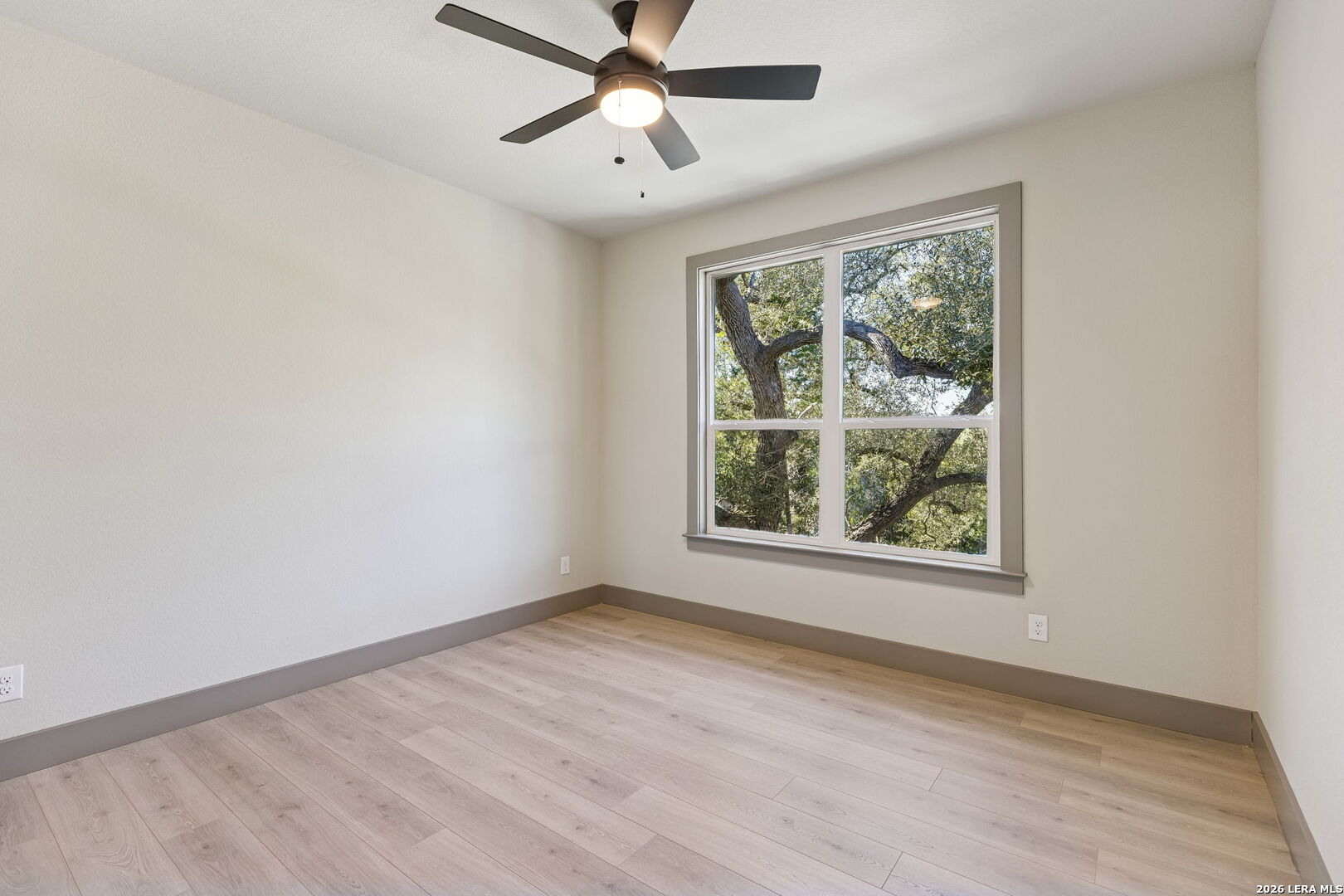 1513 Redwood