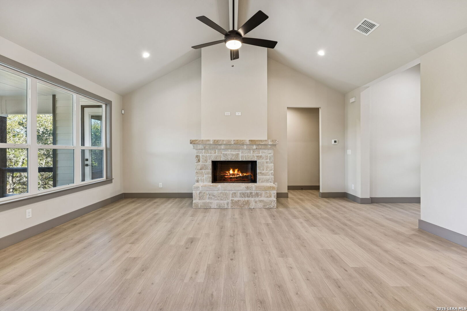 1513 Redwood