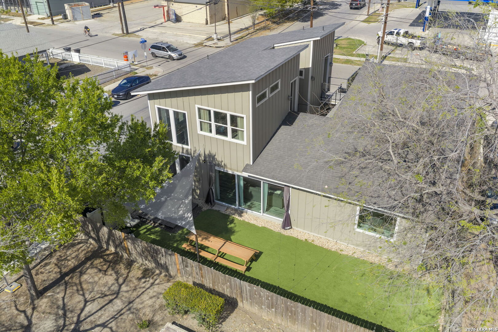 327 Jackson