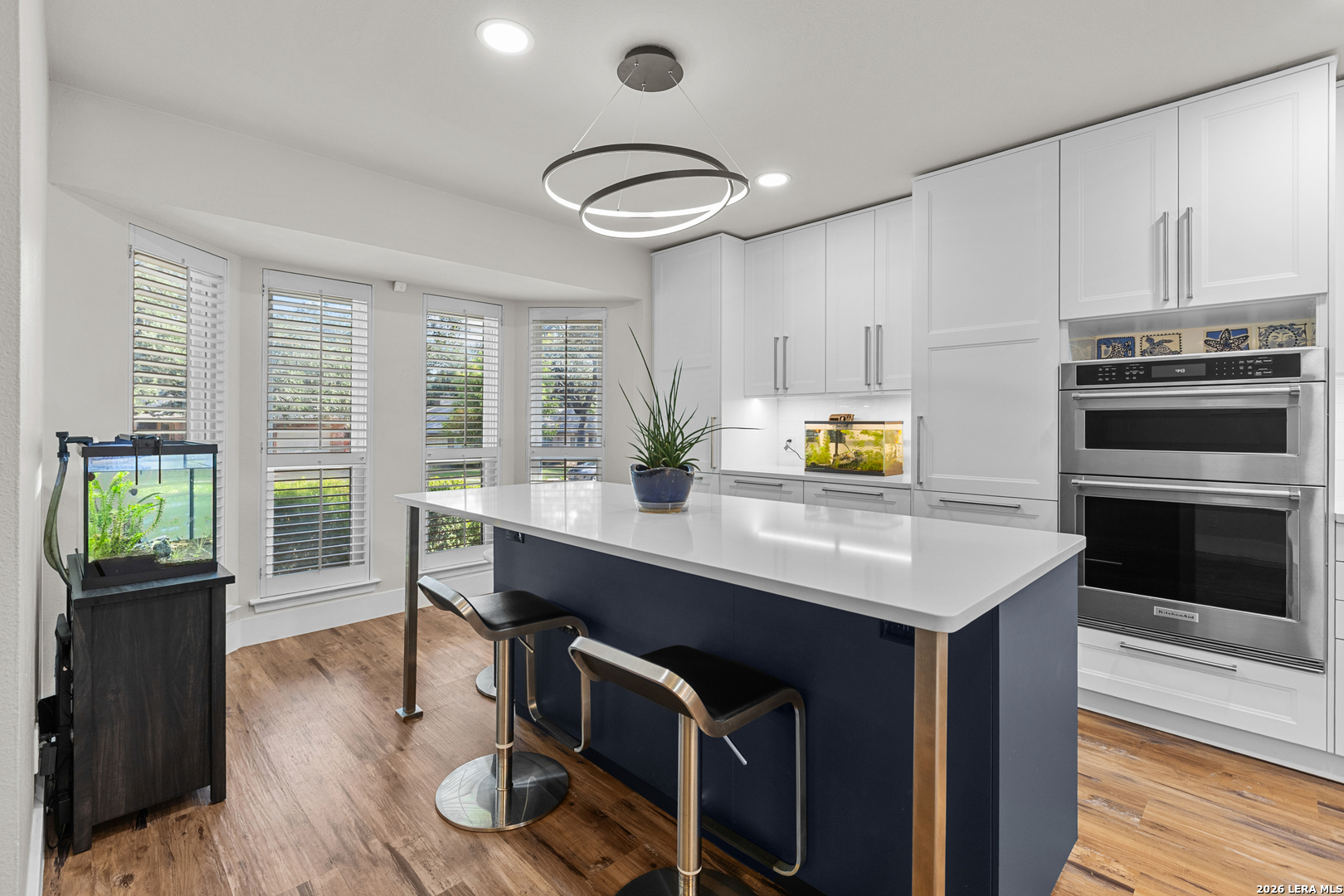 13427 LA VISTA DR
