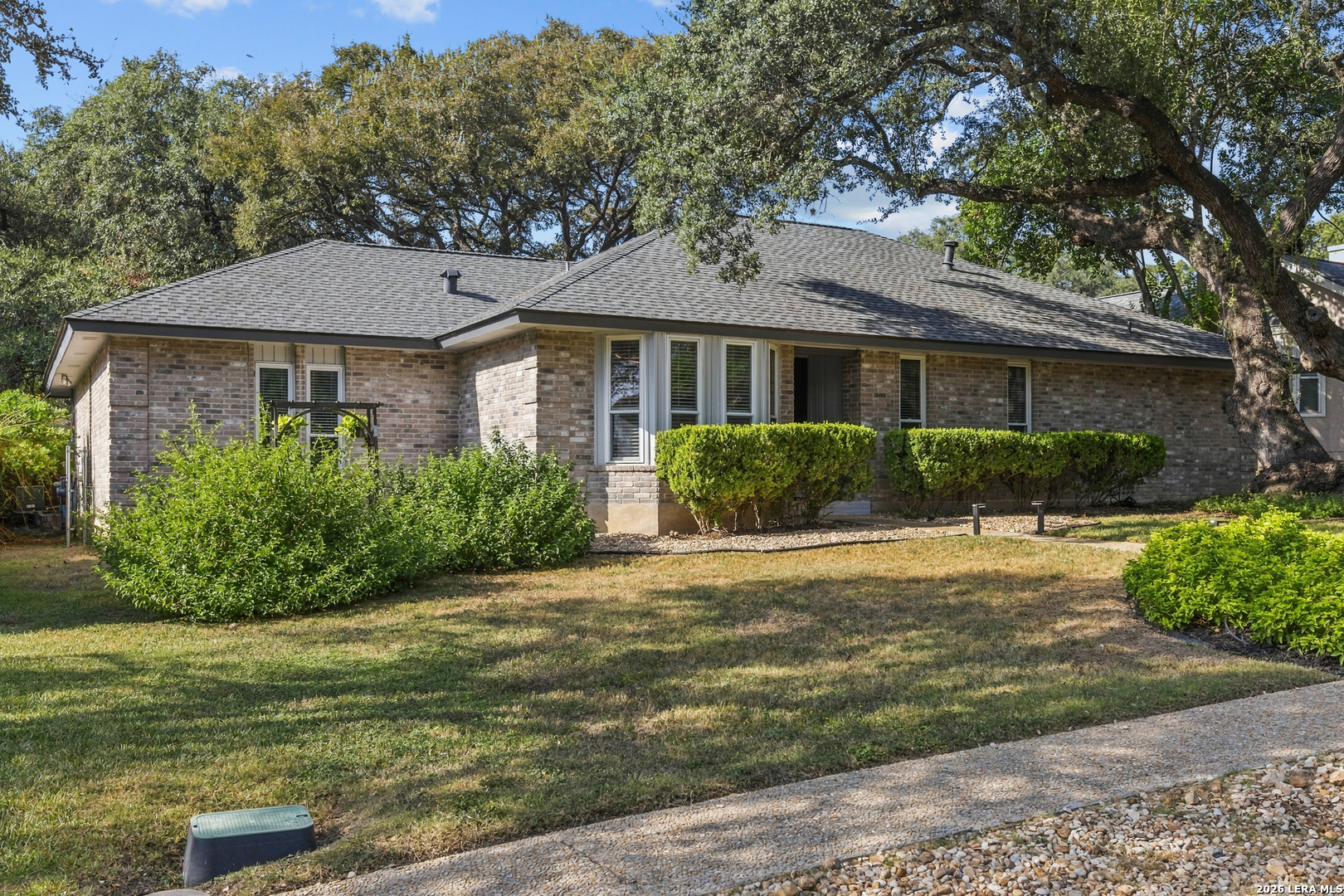 13427 LA VISTA DR