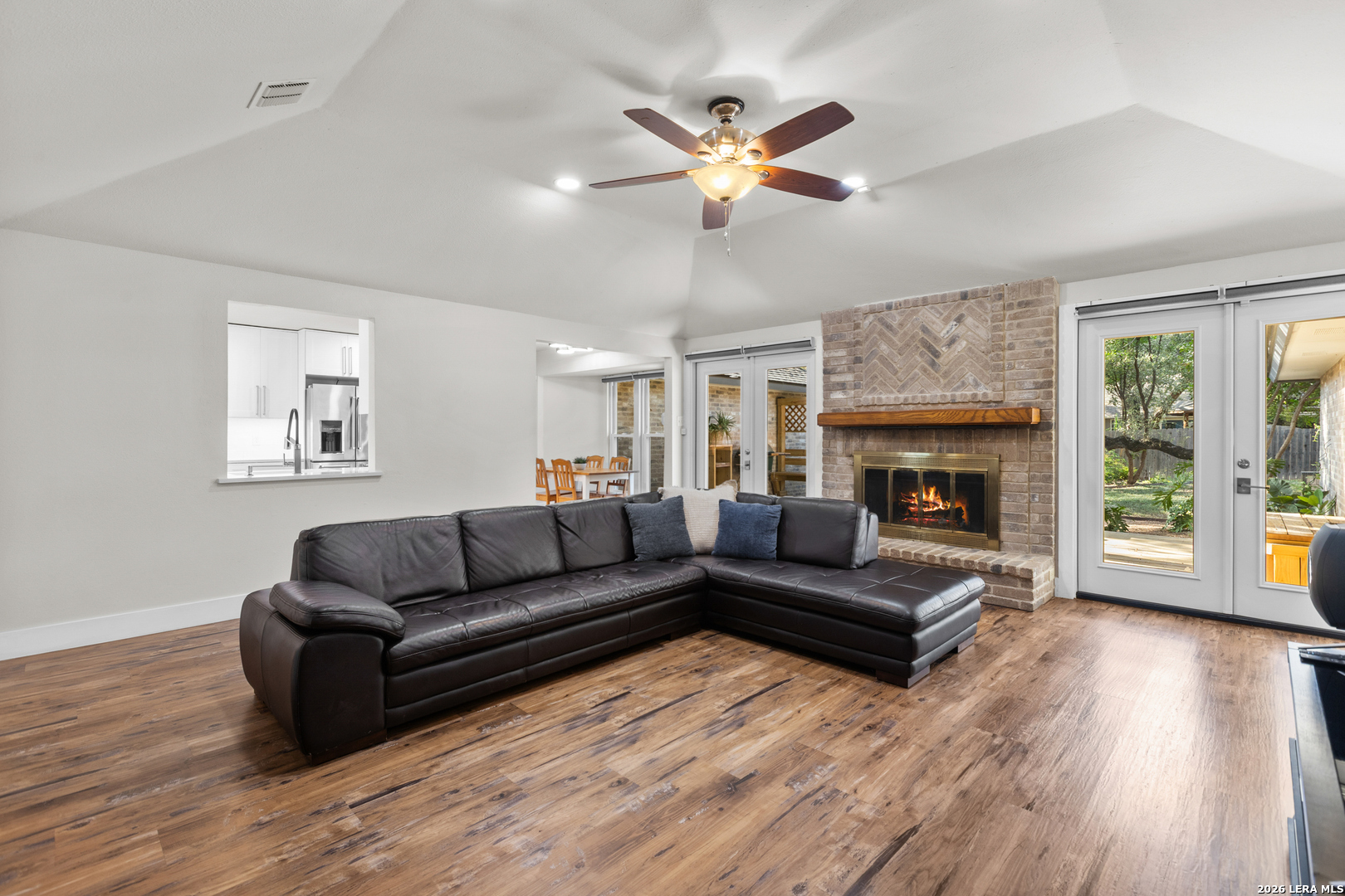 13427 LA VISTA DR