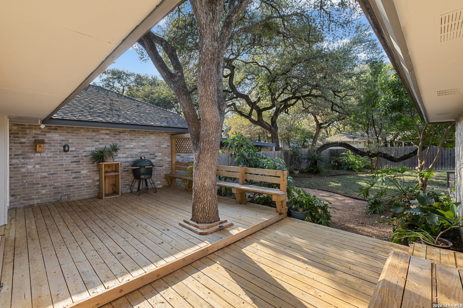 13427 LA VISTA DR