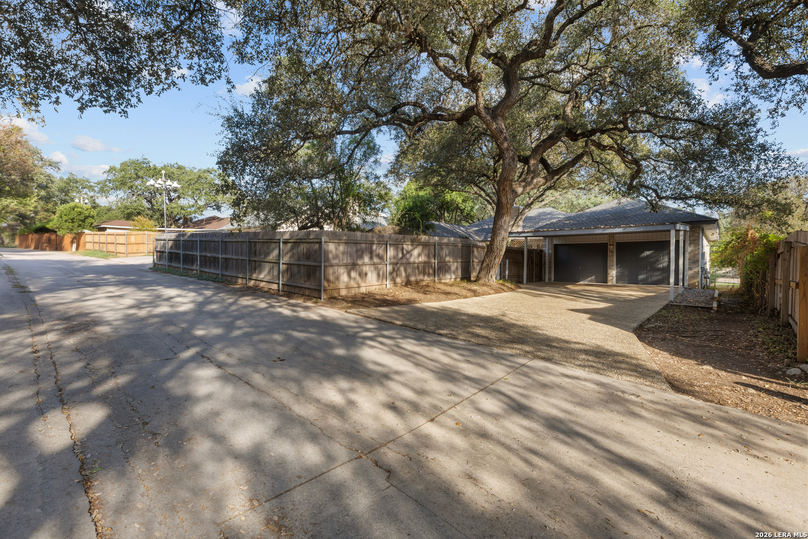 13427 LA VISTA DR
