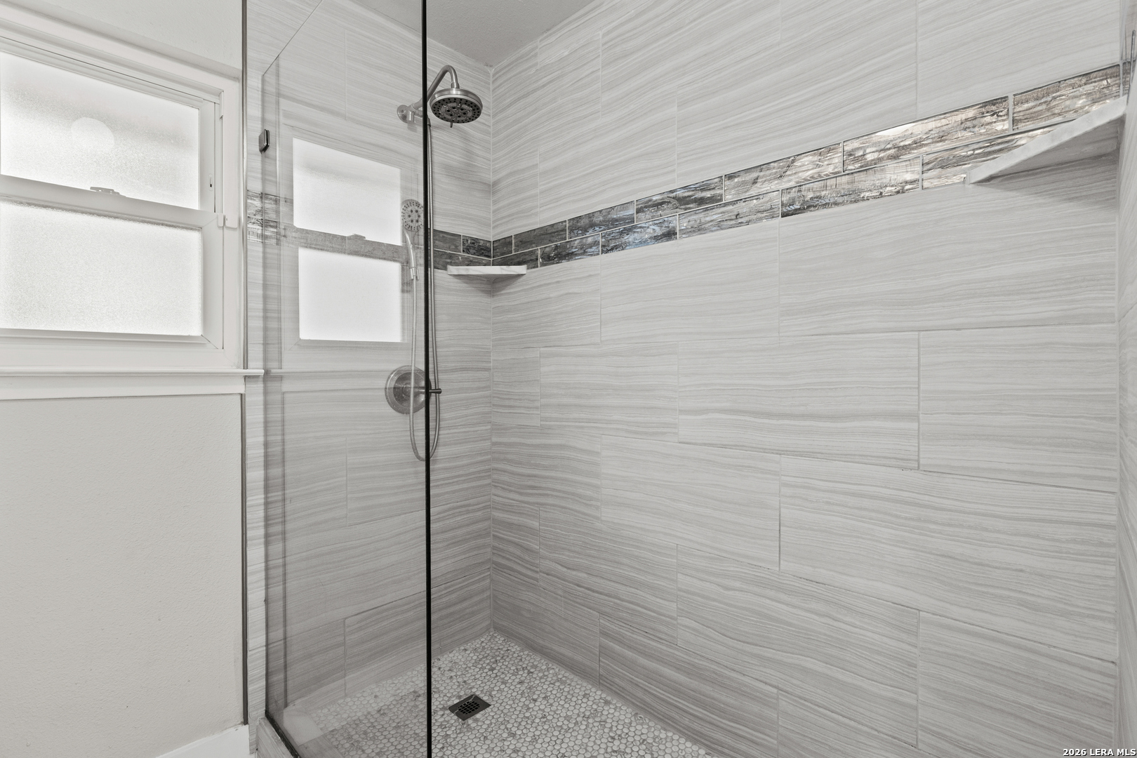 13427 LA VISTA DR