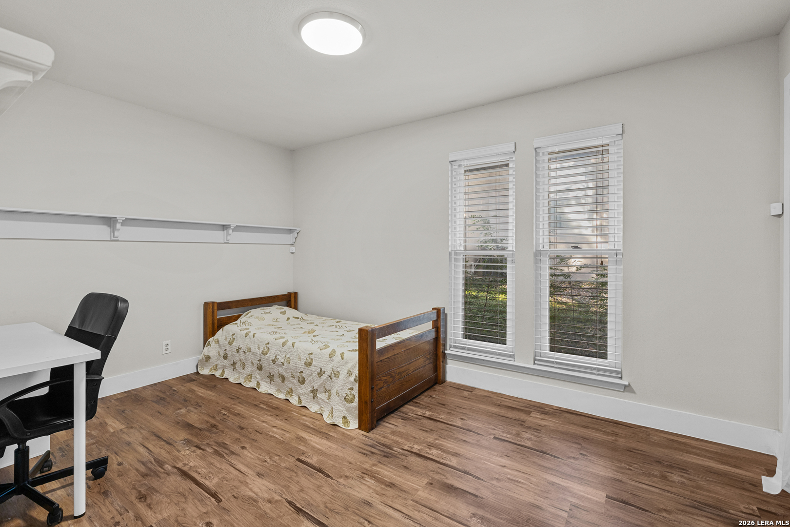 13427 LA VISTA DR