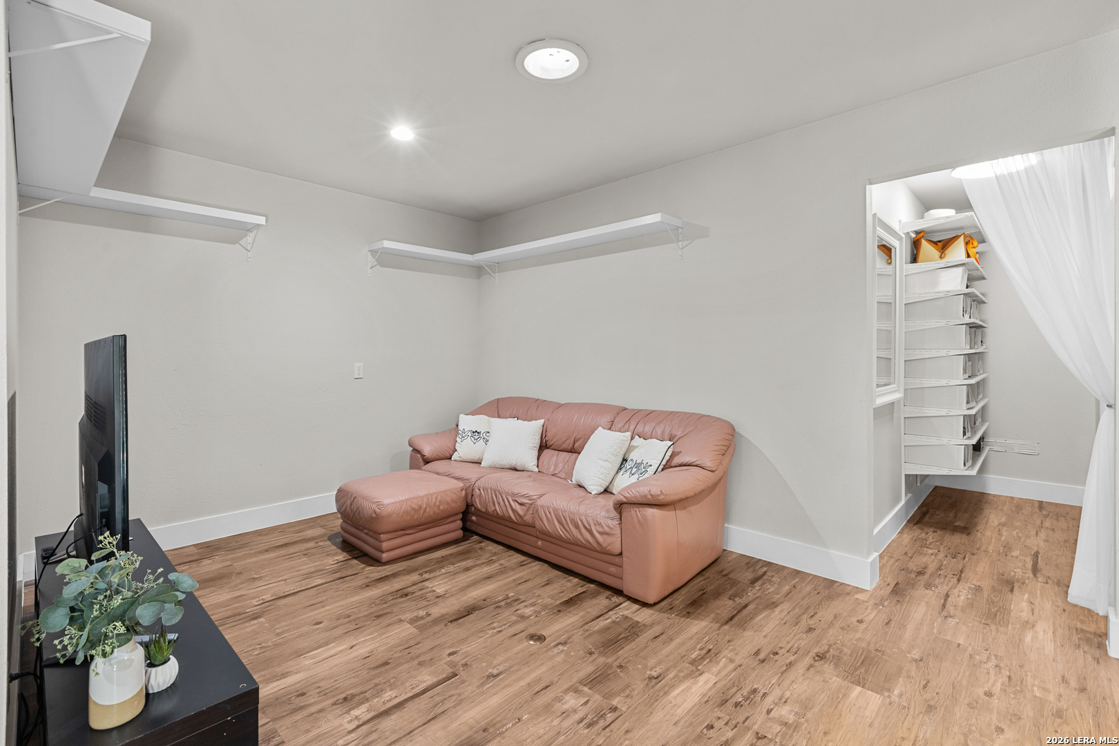 13427 LA VISTA DR