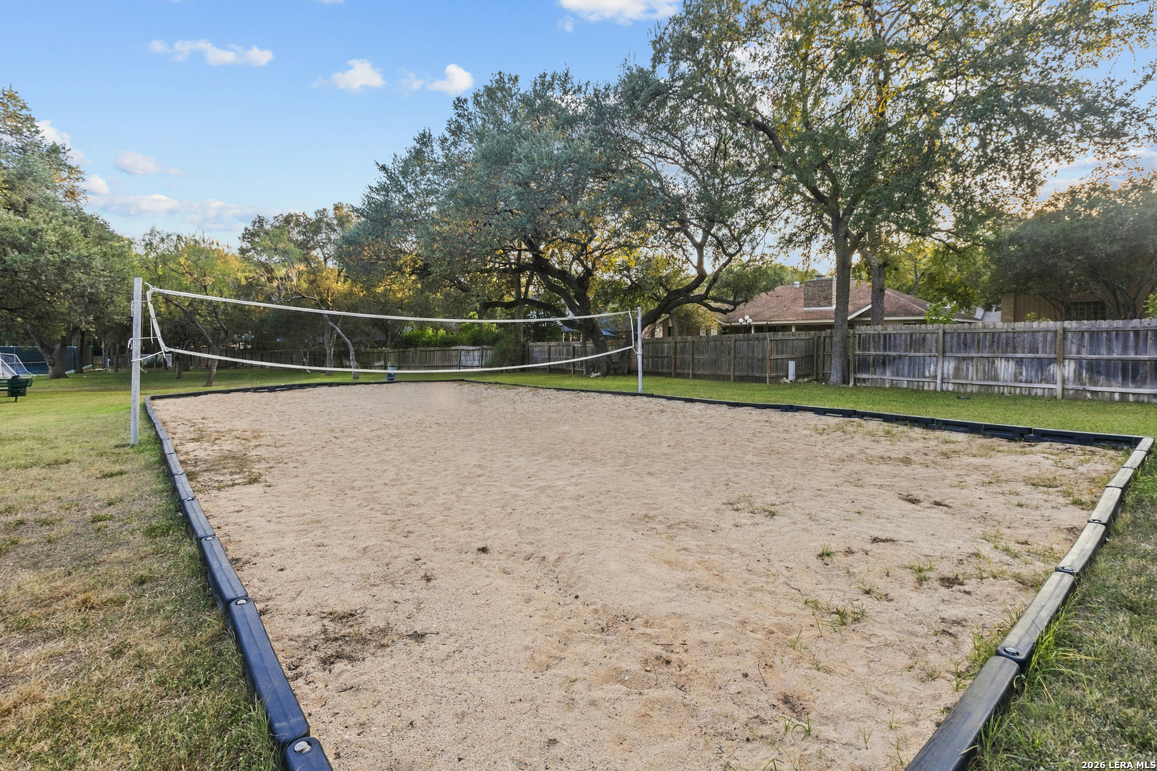 13427 LA VISTA DR