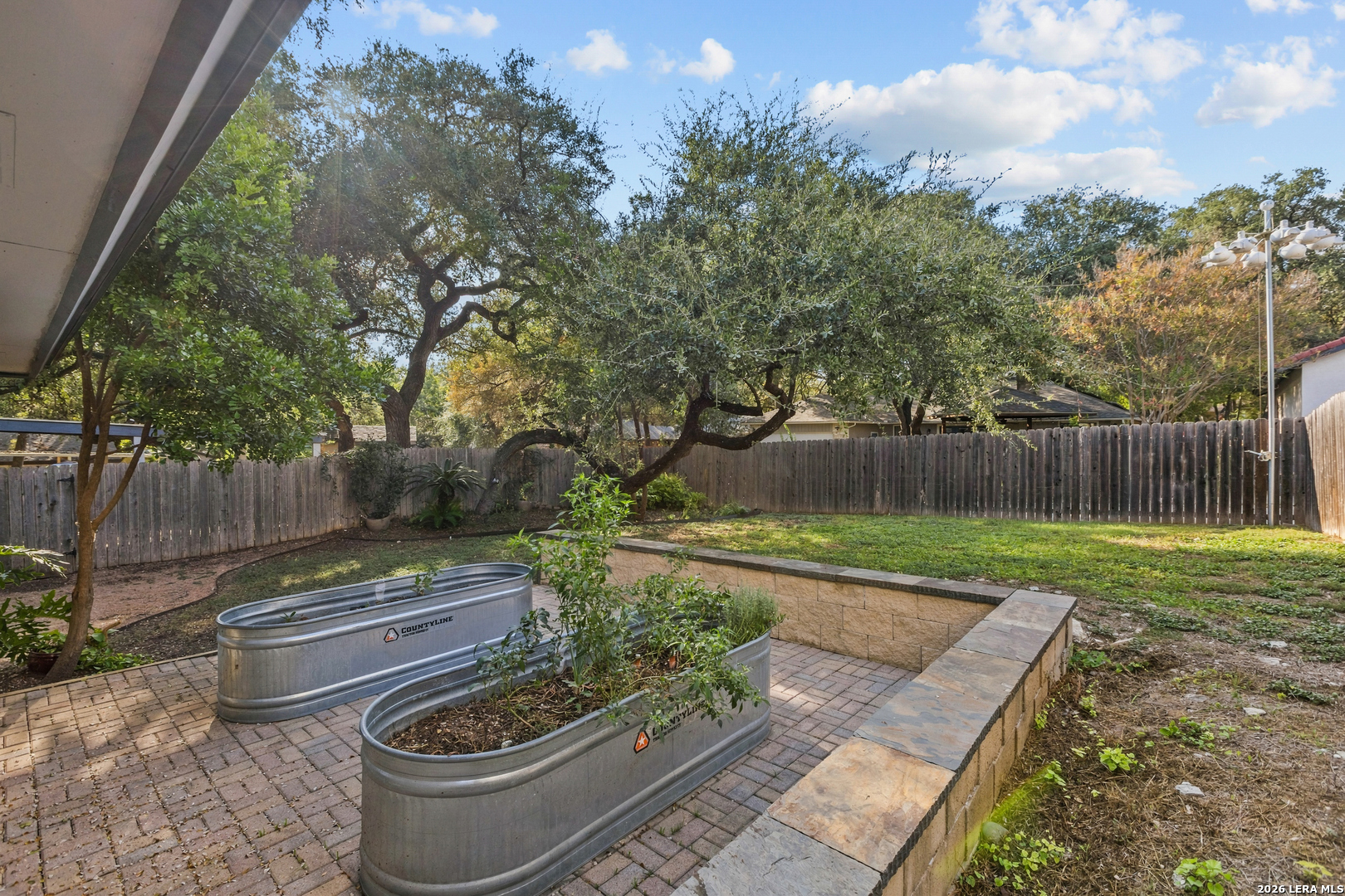 13427 LA VISTA DR