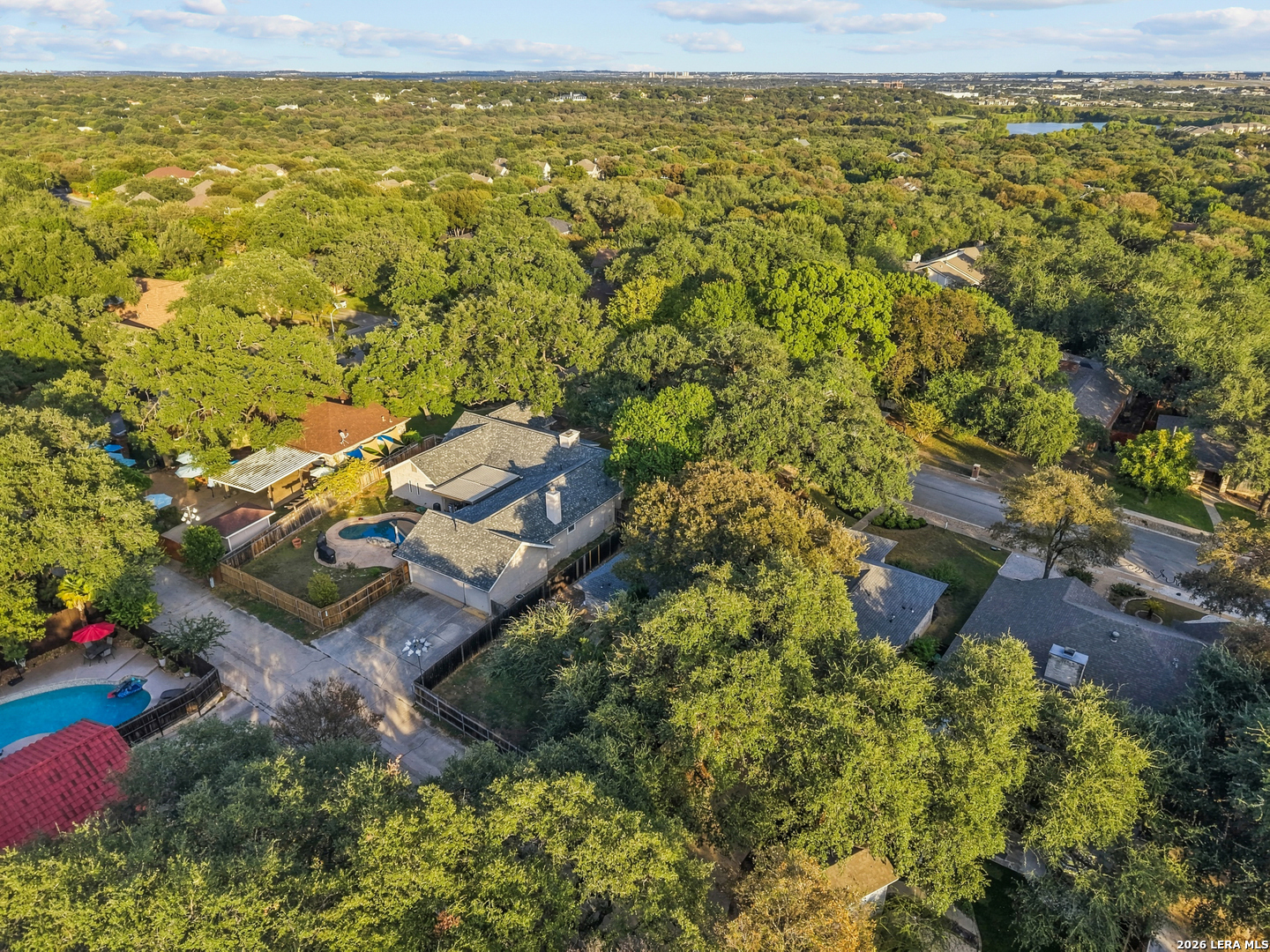 13427 LA VISTA DR