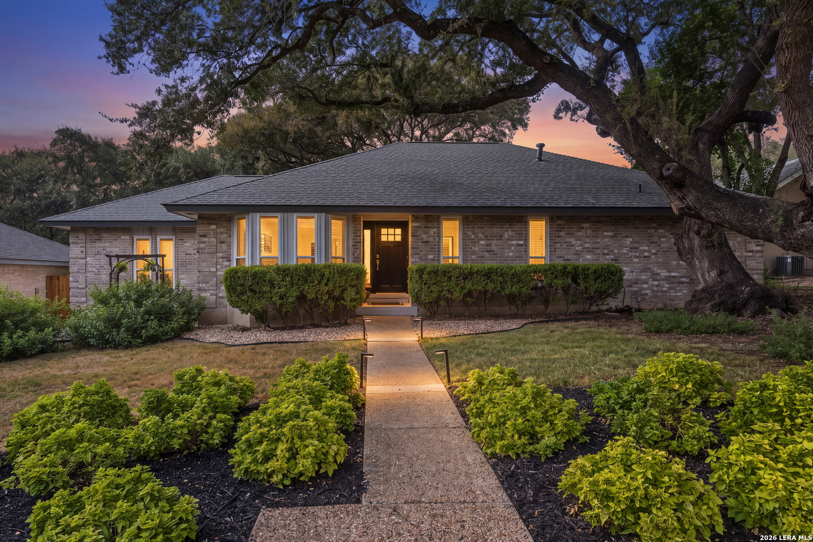 13427 LA VISTA DR