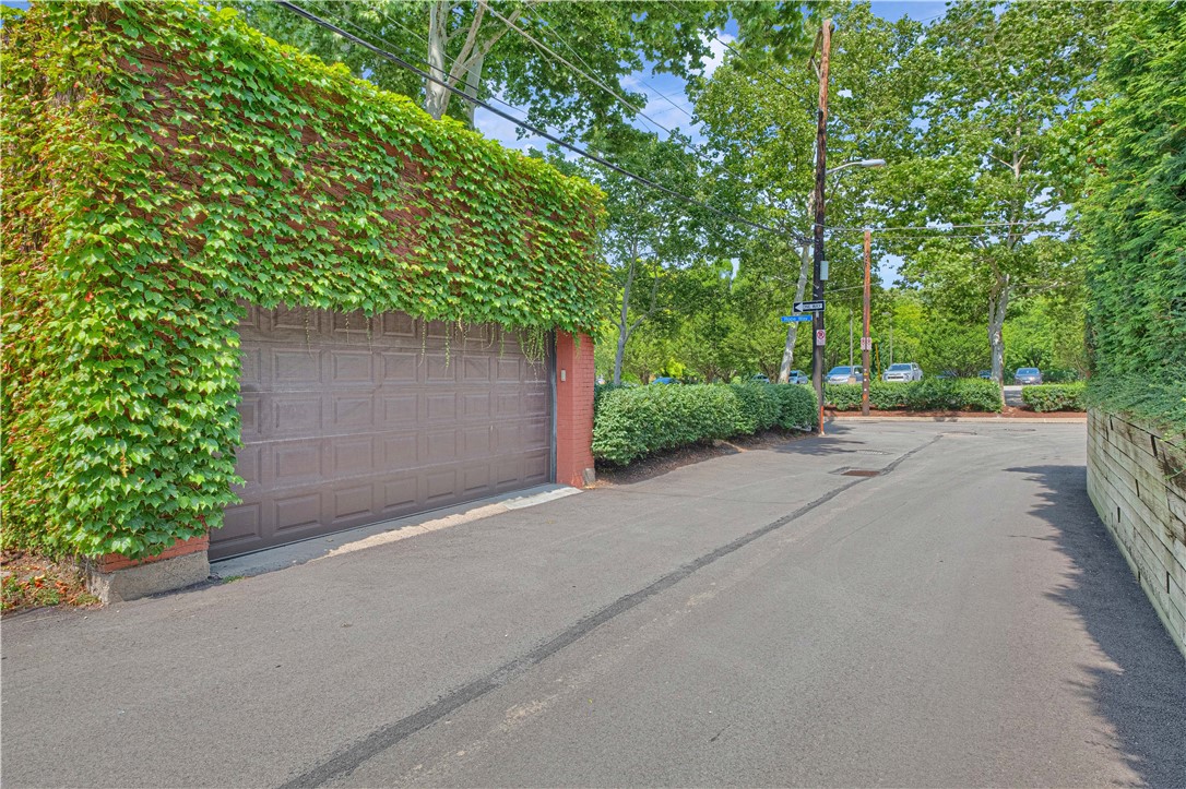 825 Western Avenue