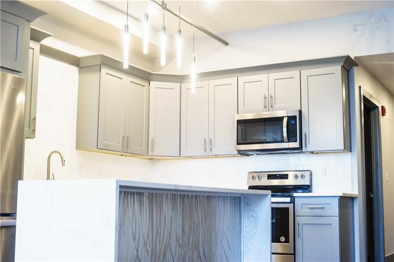 4041 Liberty Avenue 301