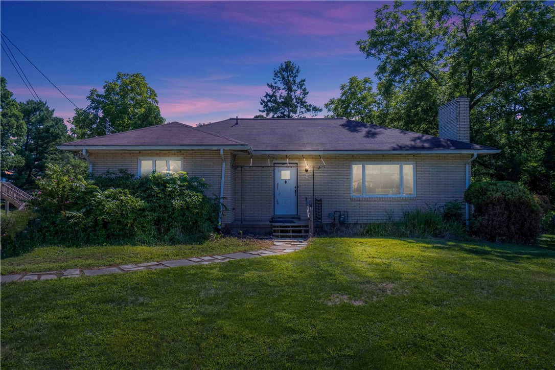 9 Crest Drive